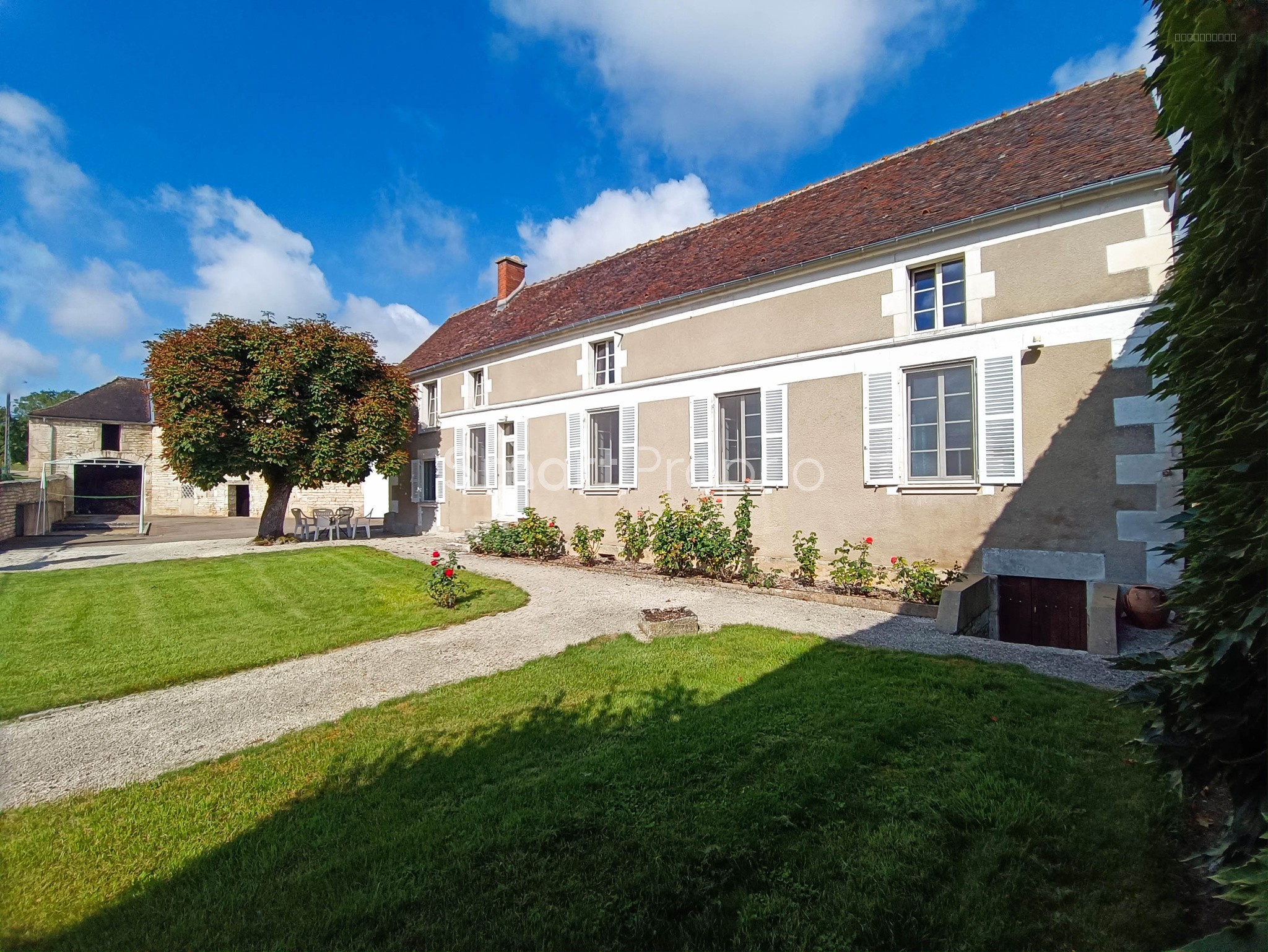 Ancien Corps de ferme de Chateau — photo 1