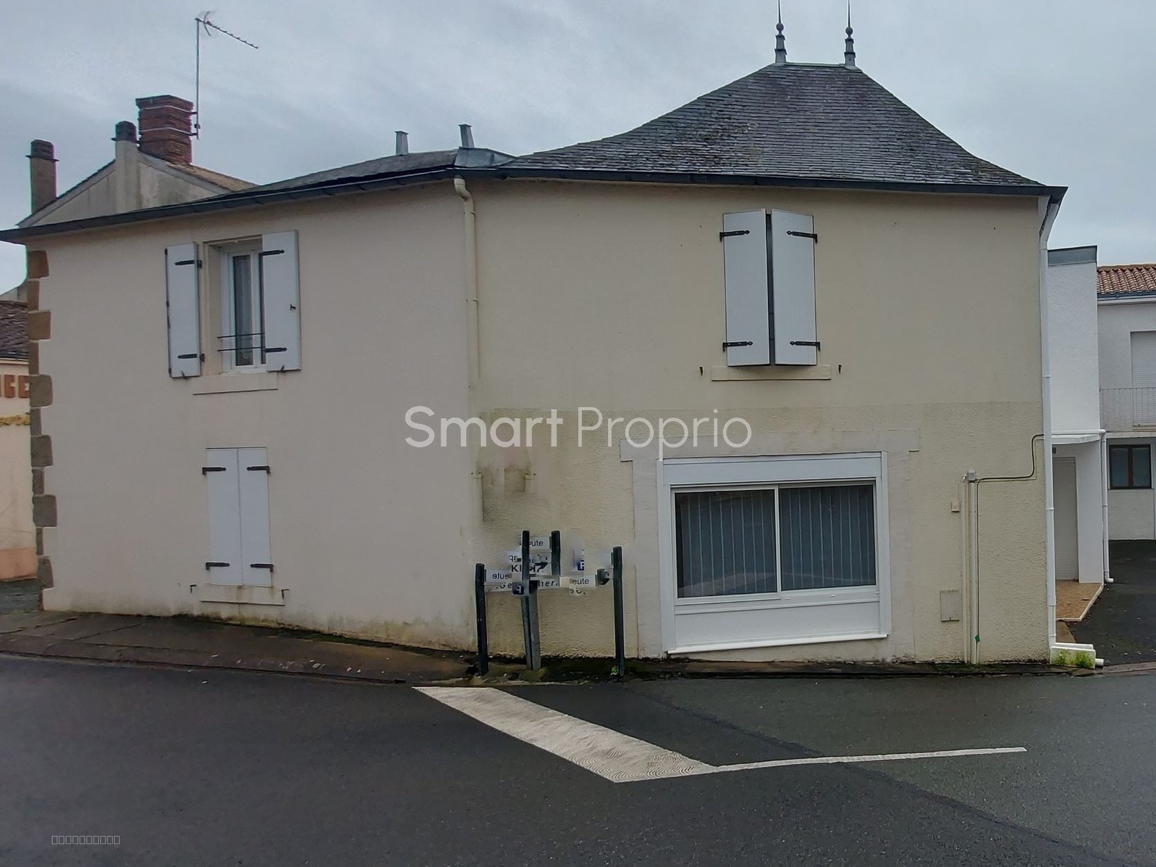 Ensemble immobilier 3 logements + jardin   centre L’Hermenault ! — photo 2