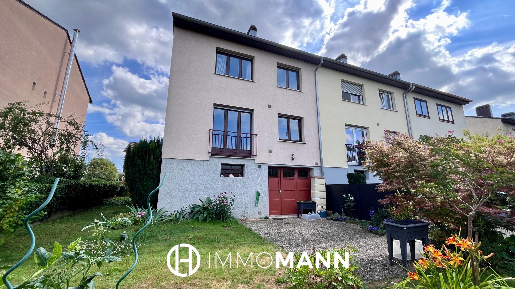 Maison familiale avec jardin, terrasse et garage — photo 5