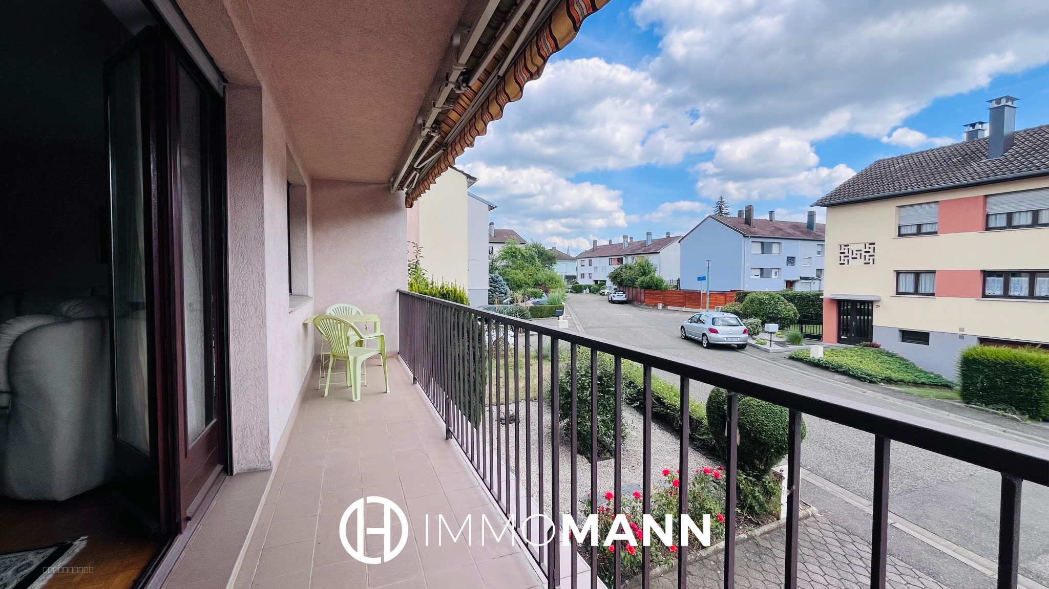 Maison familiale avec jardin, terrasse et garage — photo 12