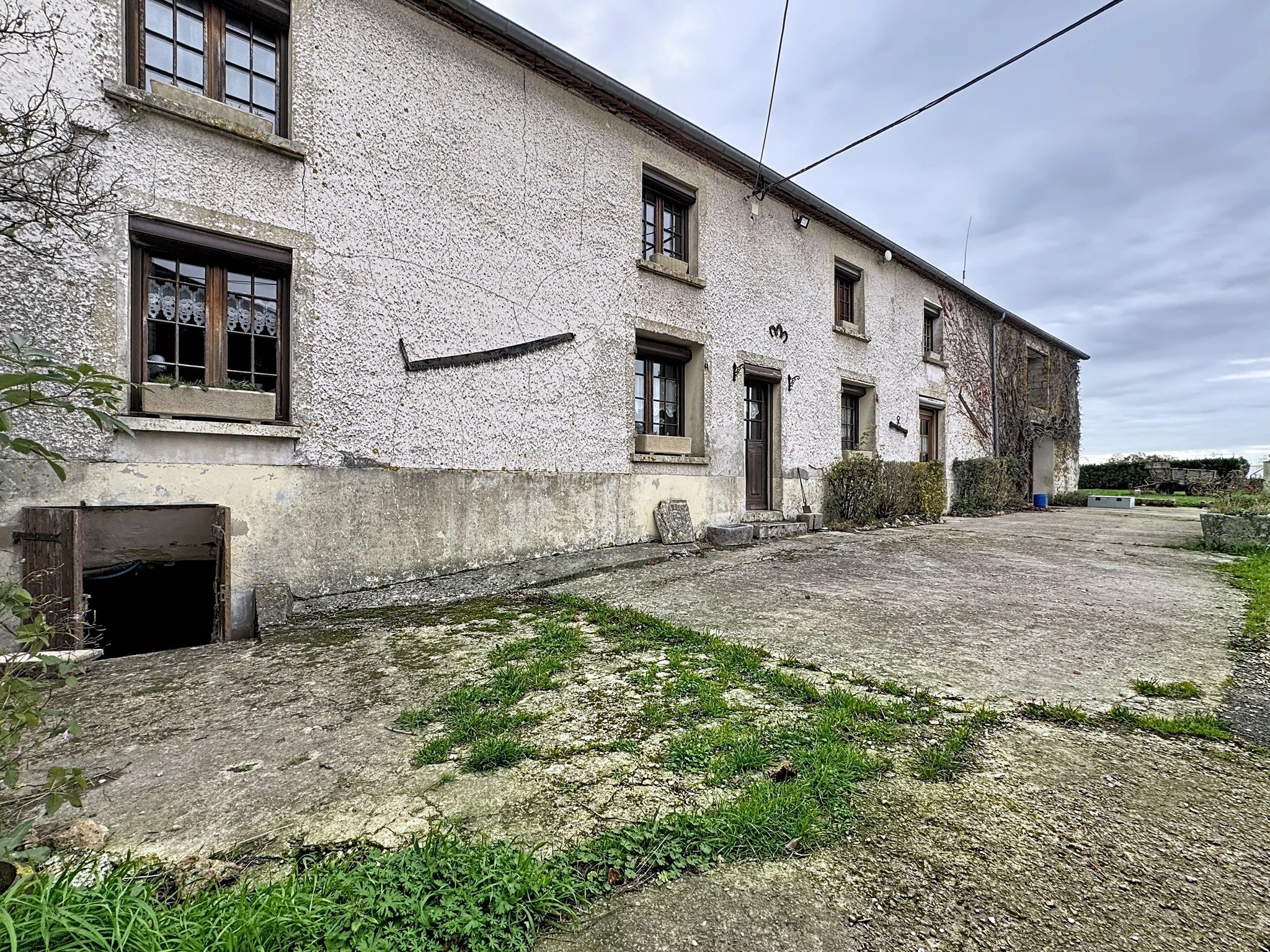 Corps de ferme (premier voisin à plus de 150 m, idéal pour élevage canins ou autres) — photo 3