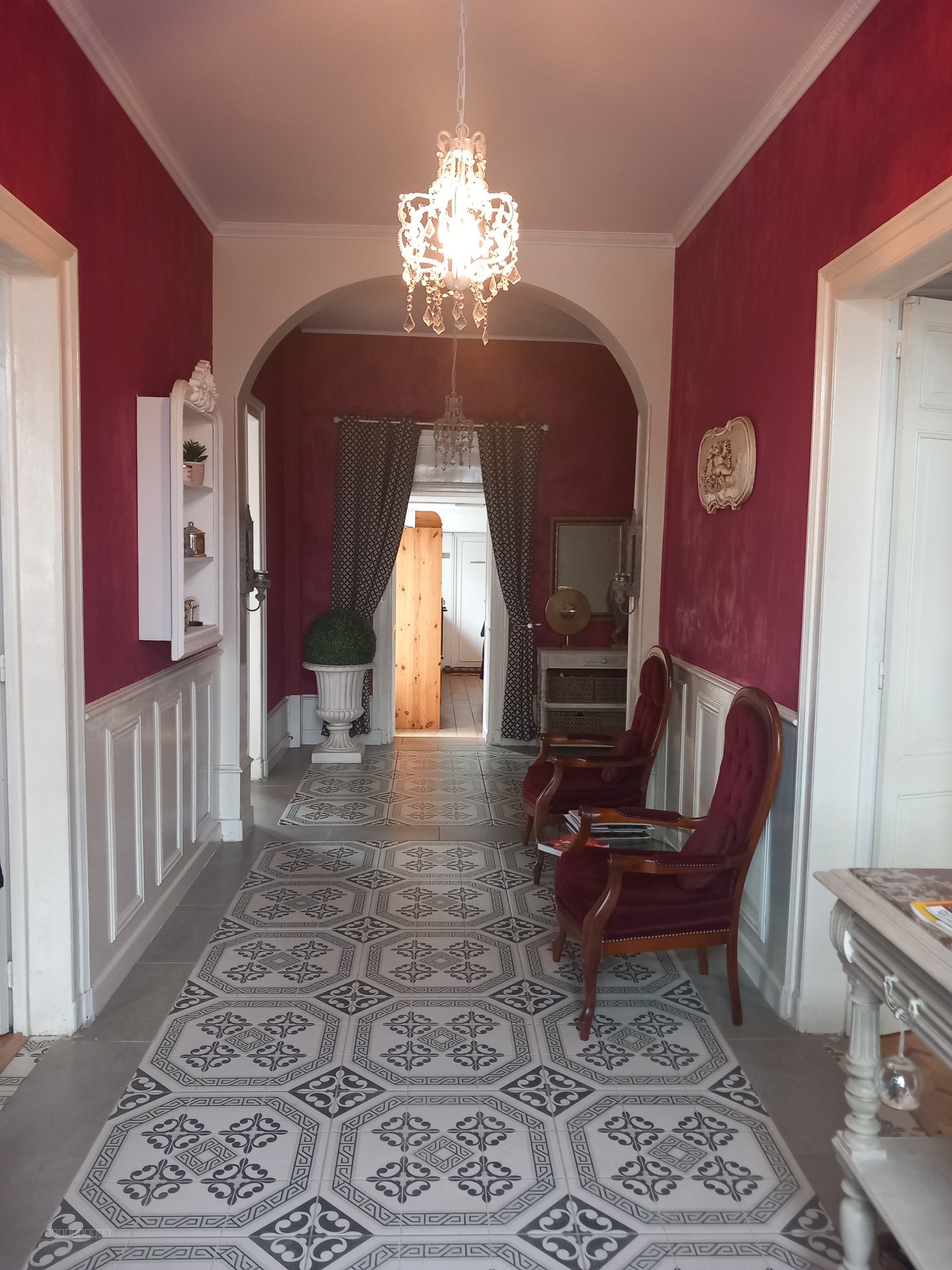 Demeure bourgeoise 277 m2 7 chambres CORME ROYAL — photo 2