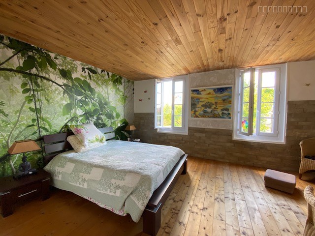 PONS centre ville 126 m2 habitables 3 chambres et jardin — photo 9