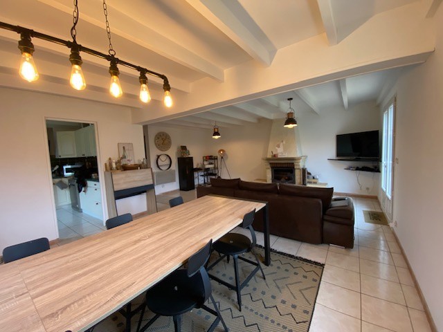 CHENAC SAINT SEURIN D'UZET 84 m2 2 chambres — photo 3
