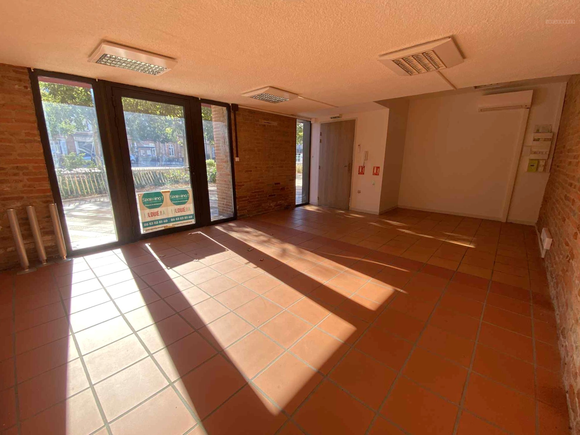 Bureau Montauban 1 pièce 29 m2 — photo 1