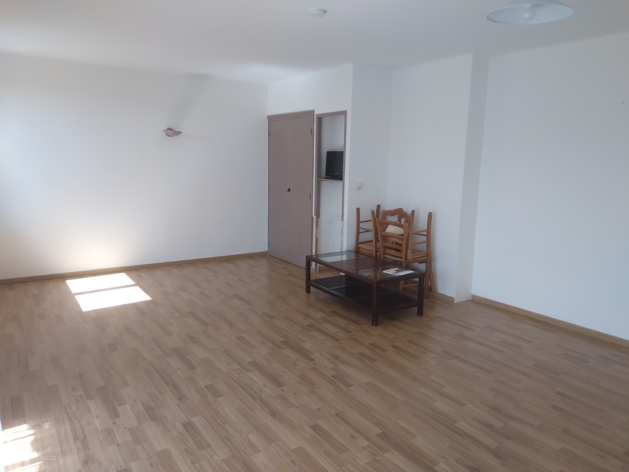 VENTE - APPARTEMENT - 4 pieces - 90 M2 - ALES — photo 4