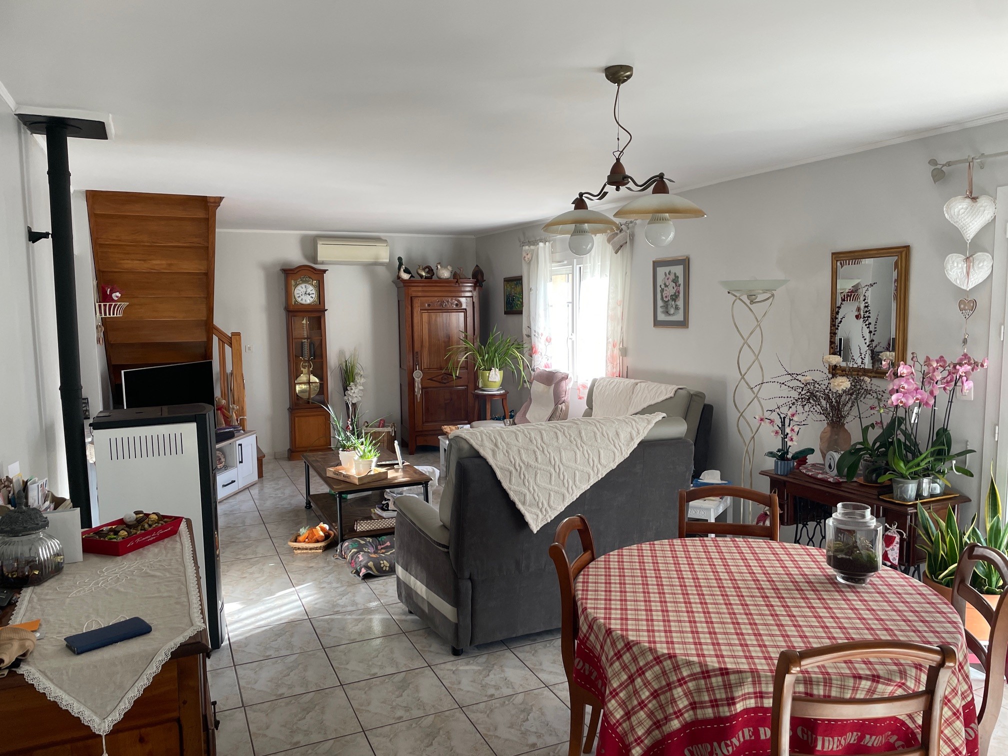 VENTE - MAISON - 6 PIECES - 140 M2 - LA GRAND COMBE — photo 4