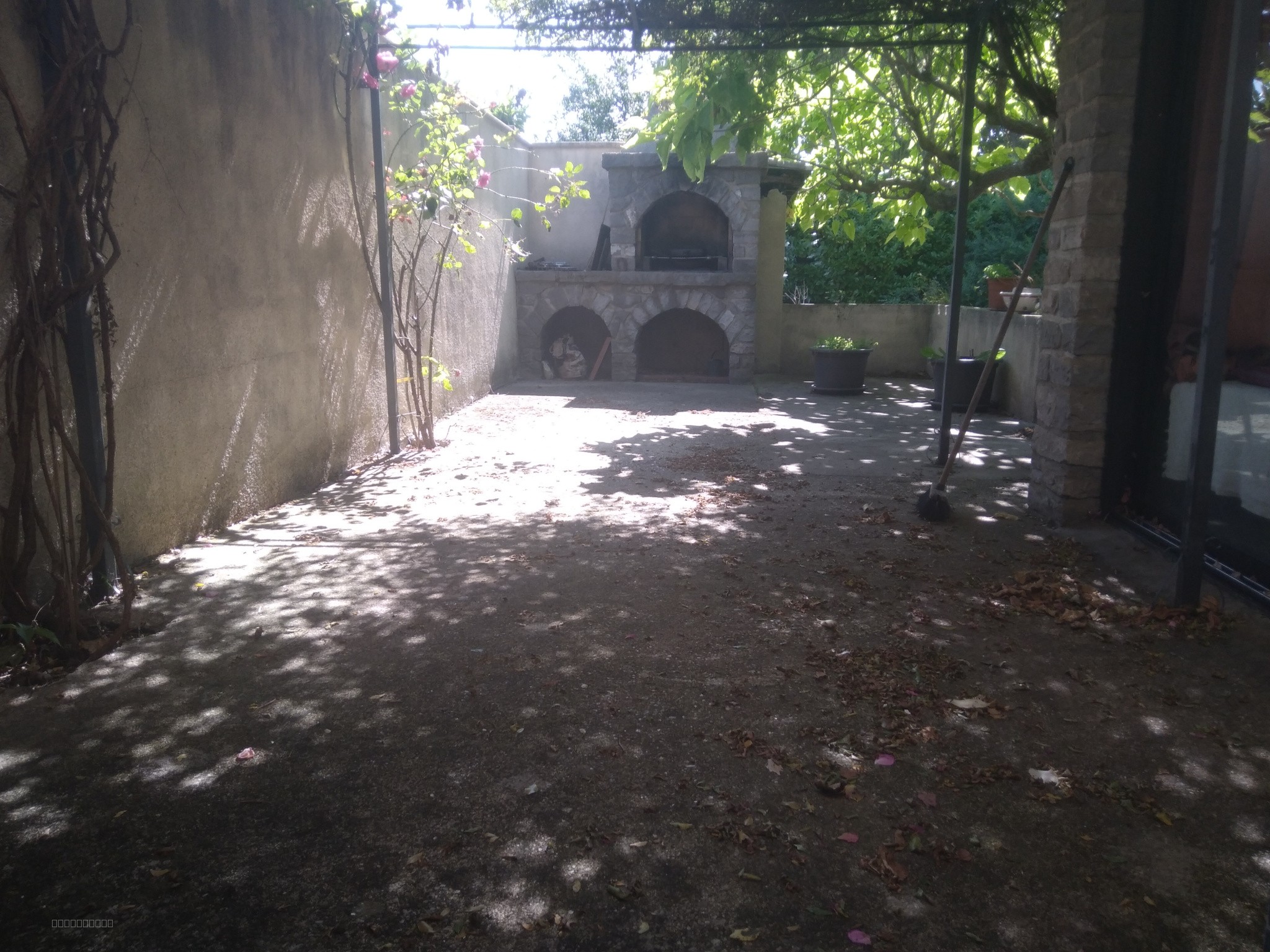 VENTE - MAISON - 6 PIECES - 110 M2 - St CHRISTOL — photo 12
