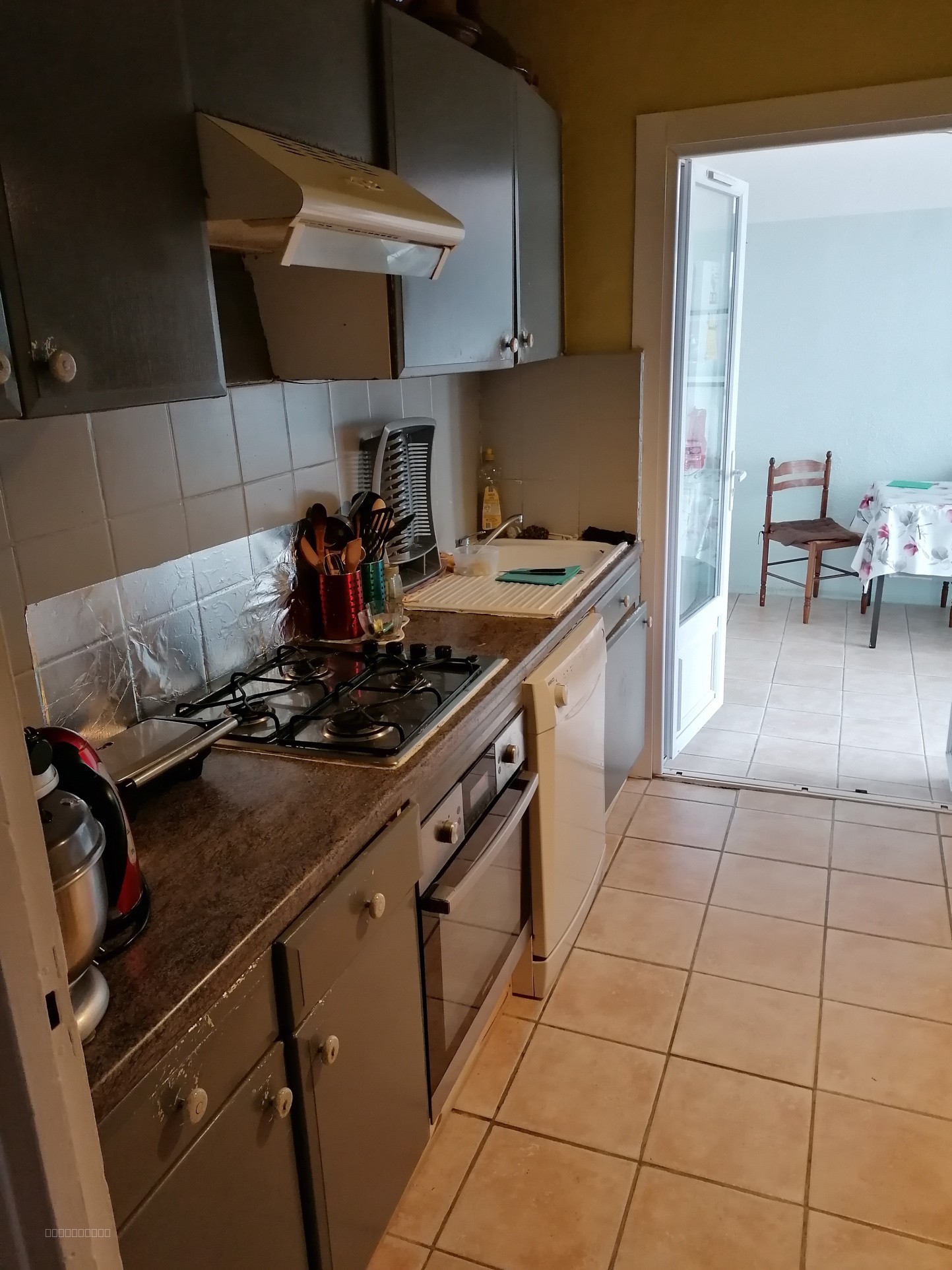 VENTE - APPARTEMENT - 80 m2 dont 70 m2 loi carrez - 4 PIECES - ALES — photo 4