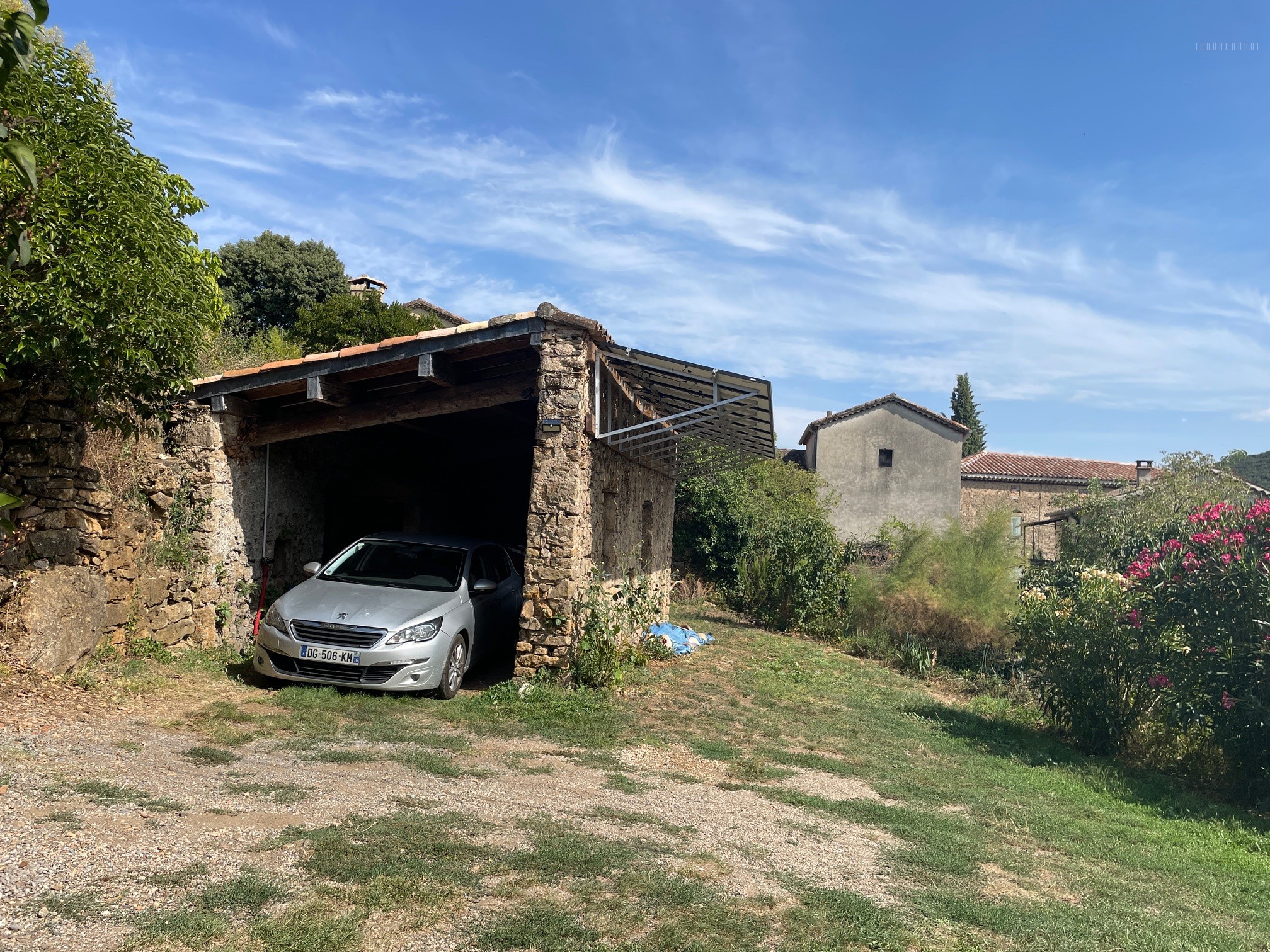 VENTE - MAS - 187 M2 - 5 PIECES - ST FOLRENT SUR AUZONNET — photo 3