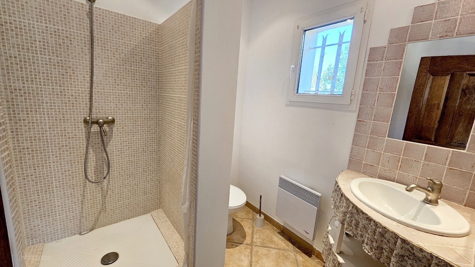 VENTE - VILLA - 140 m2 -  6 PIECES - MONS — photo 14