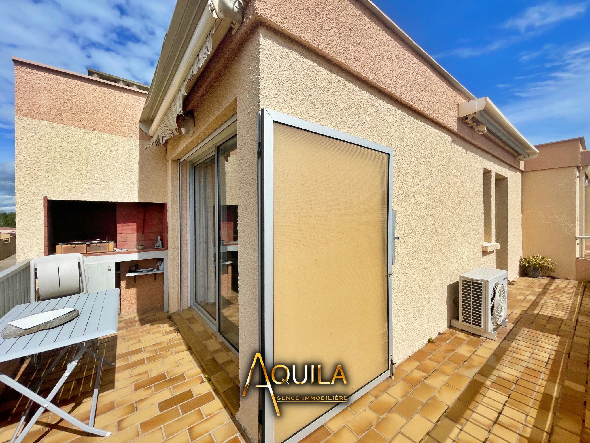 RARE / Dernier étage avec terrasse d'angle et barbecue. — photo 4