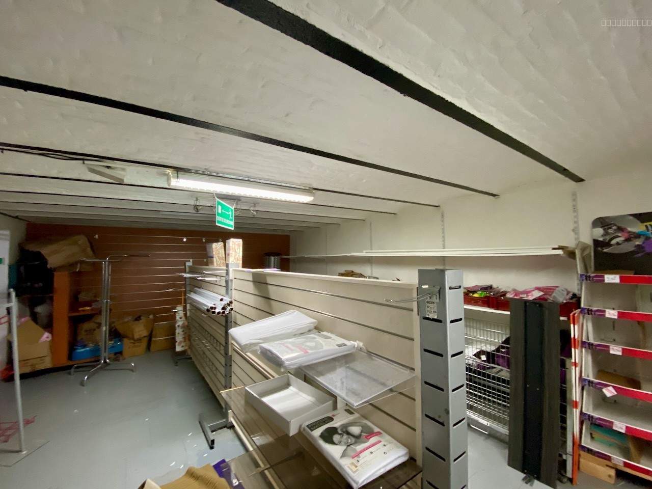 OPPORTUNITÉ EXCEPTIONNELLE ! IMMEUBLE POLYVALENT DE 900m2 AVEC PARKING ! — photo 5