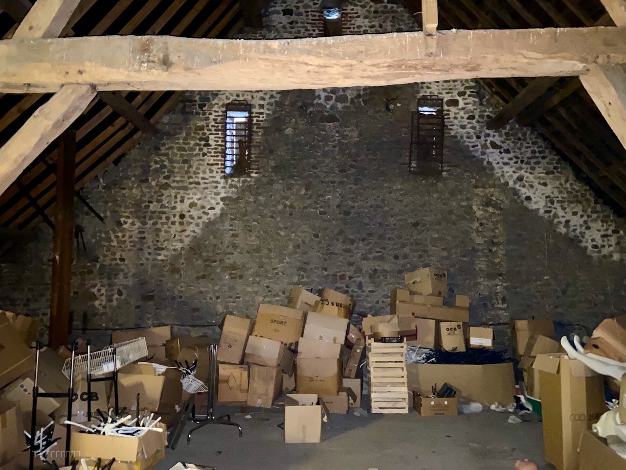 OPPORTUNITÉ EXCEPTIONNELLE ! IMMEUBLE POLYVALENT DE 900m2 AVEC PARKING ! — photo 10