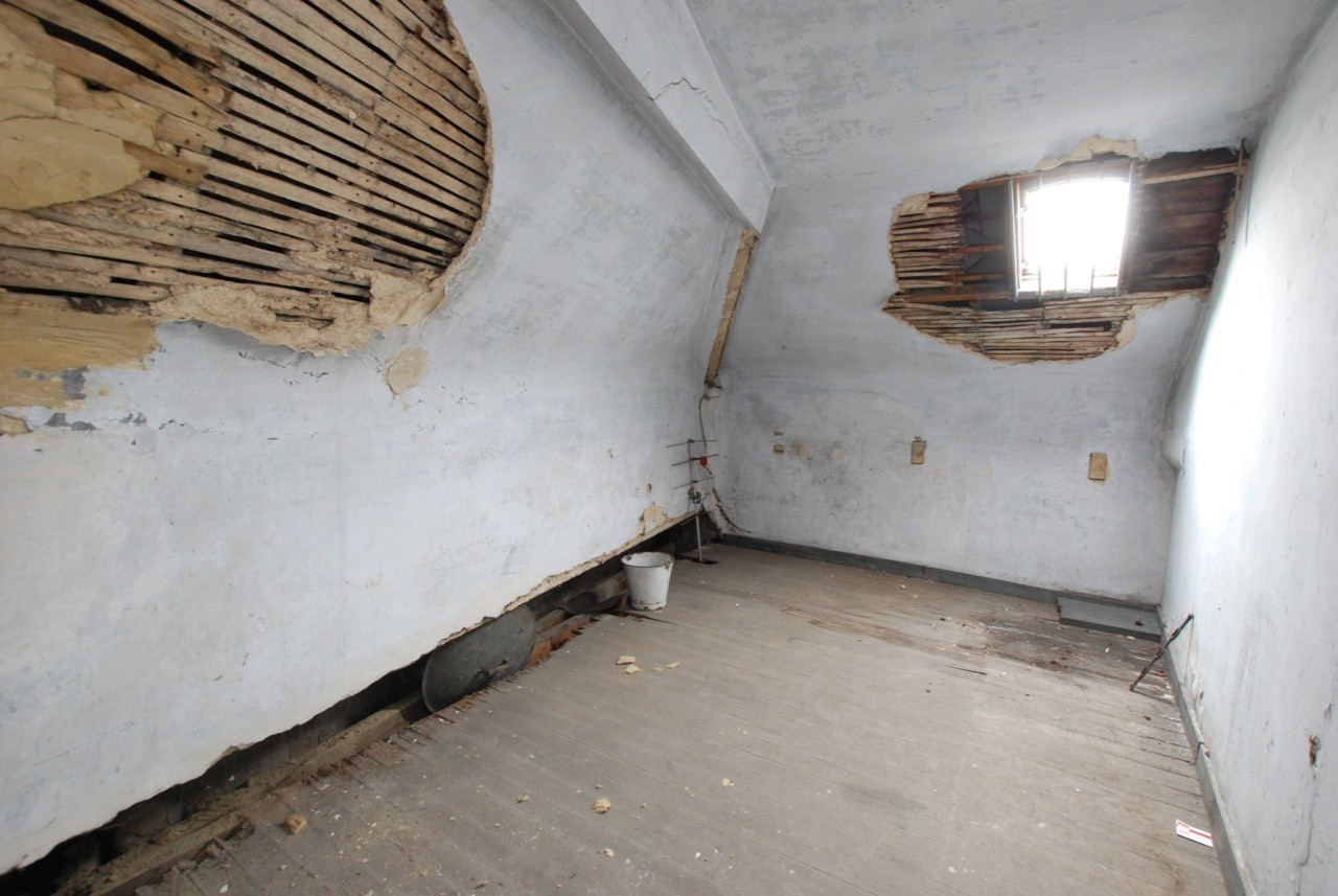 Immeuble Anciennement à usage Commercial — photo 9