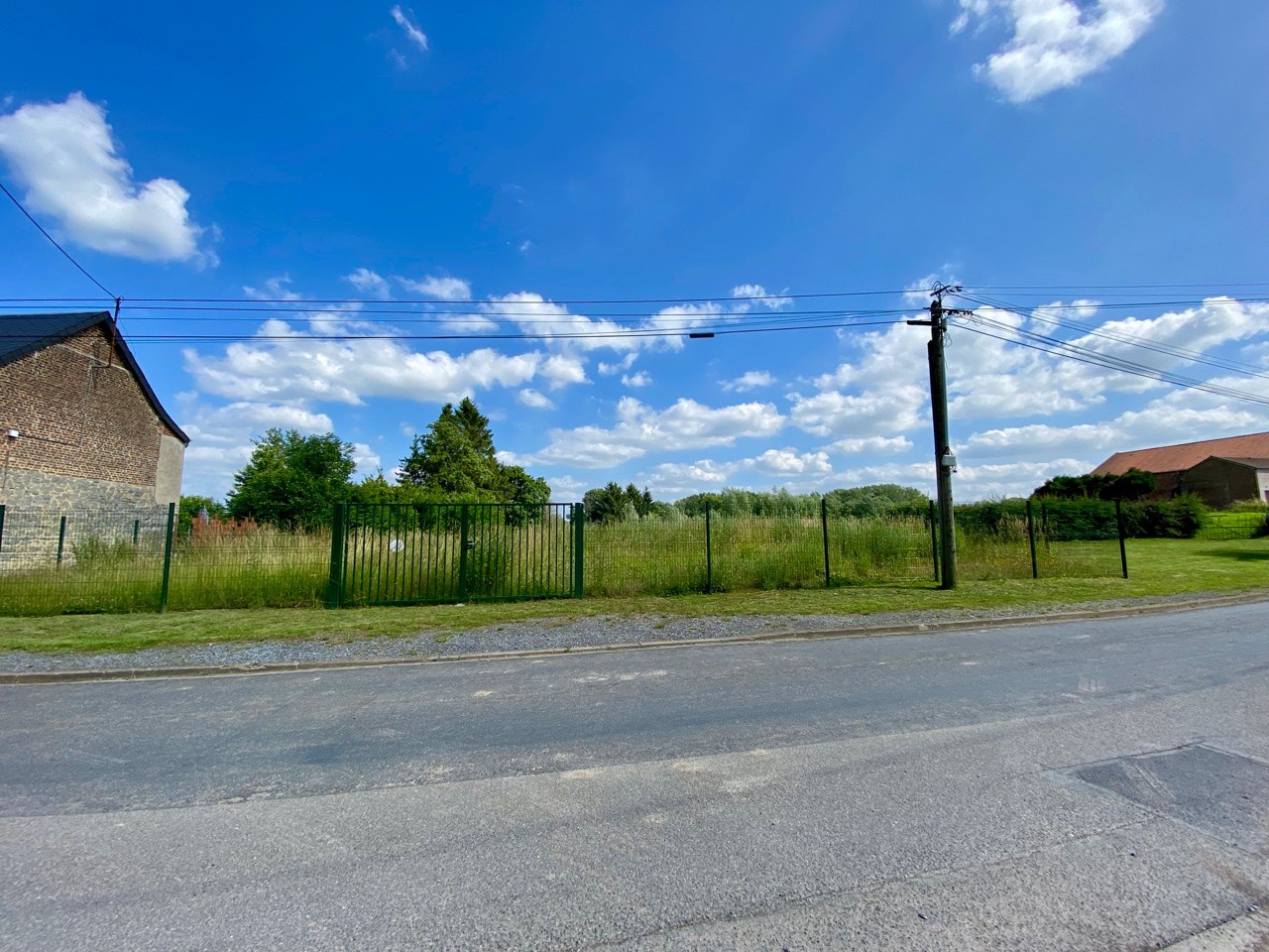 VILLAGE PARTICULIÈREMENT RECHERCHÉ — photo 9