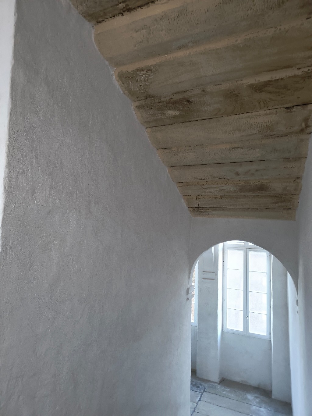 Appartement au dernier étage immeuble historique et parking privatif. — photo 14