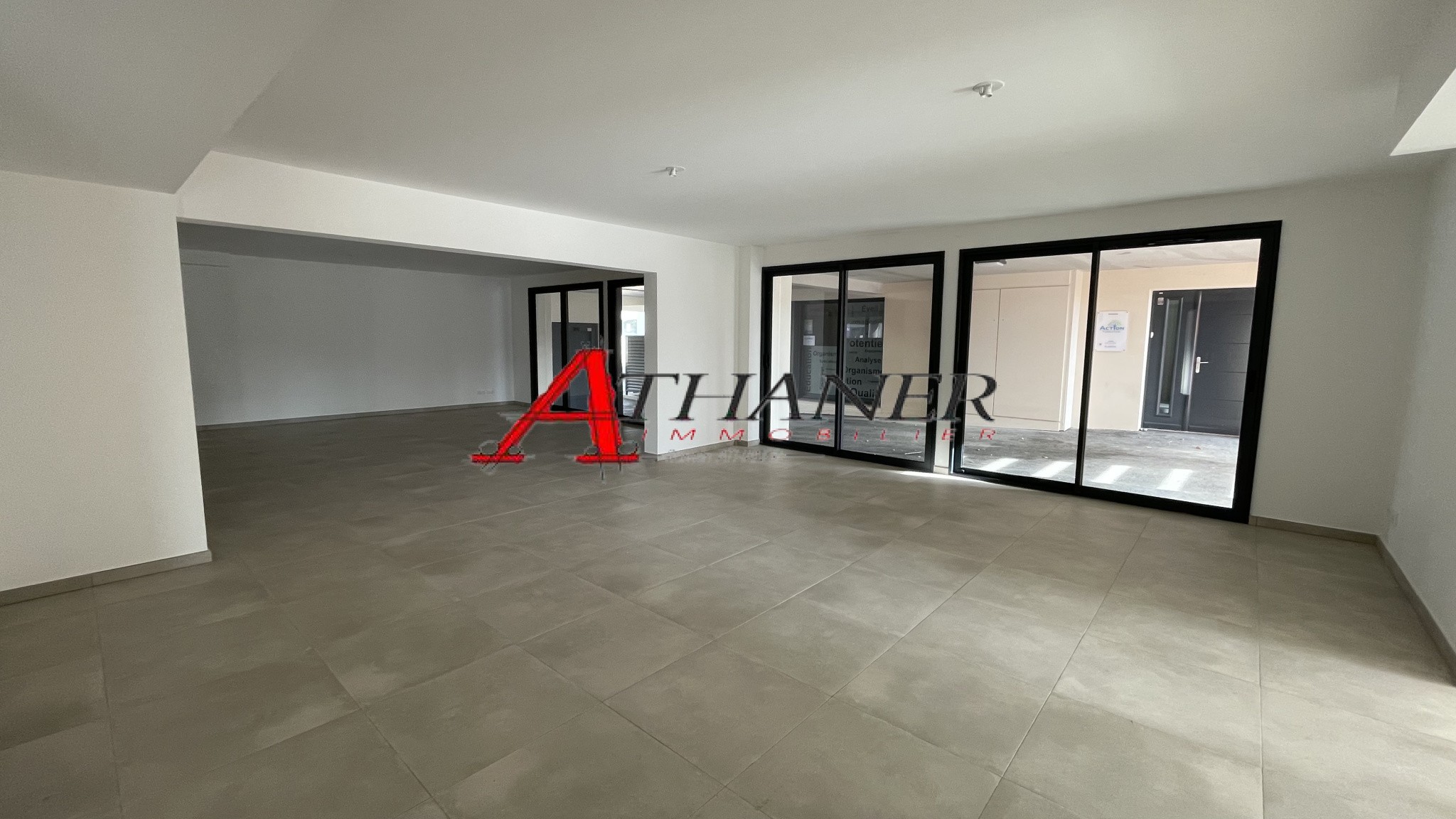 Local Commercial Neuf 152 m2 - PERPIGNAN TECNOSUD 2 -  285 000 € HT — photo 4