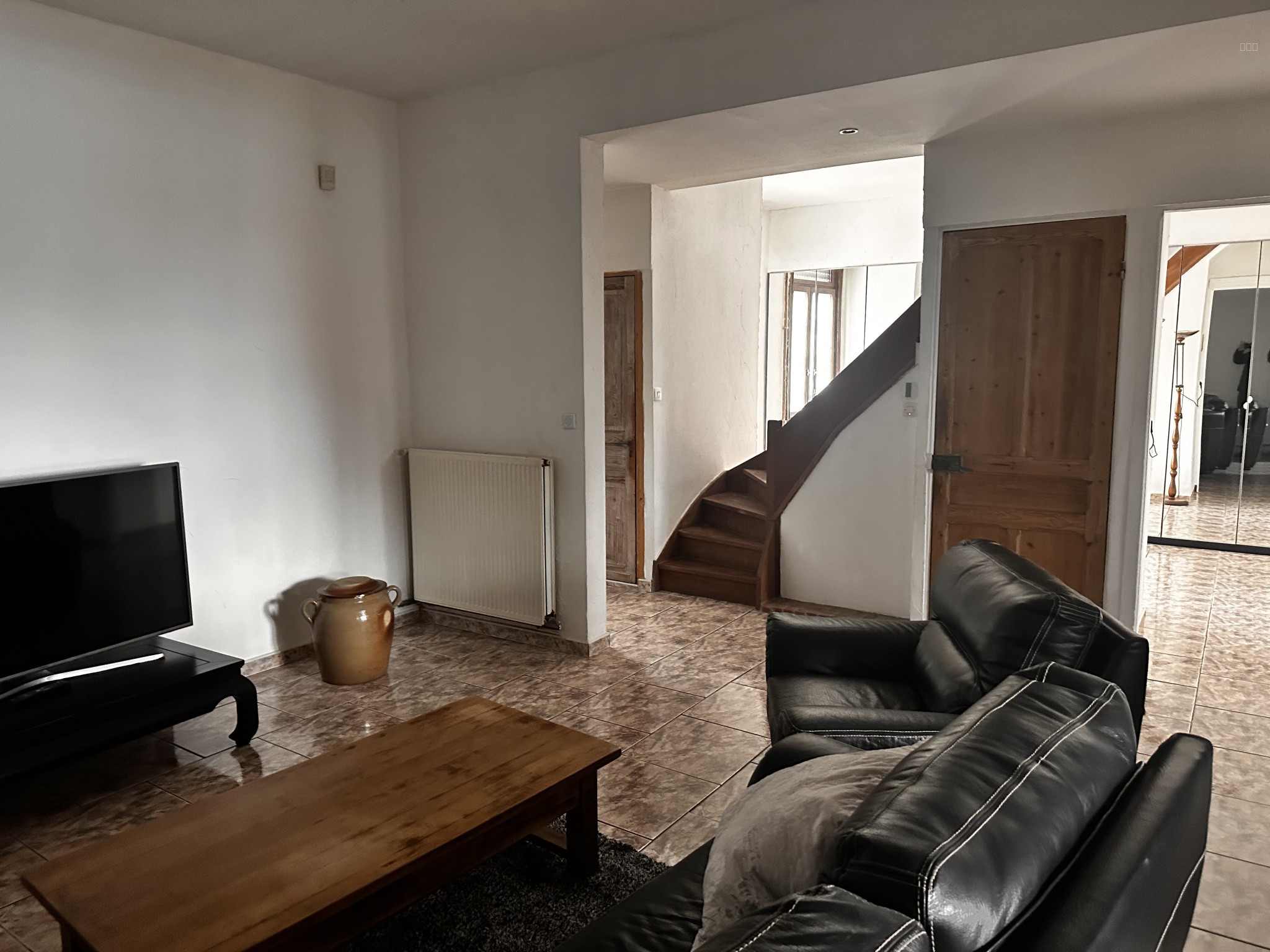 Fermette de charme avec vastes dépendances et terrain — photo 17