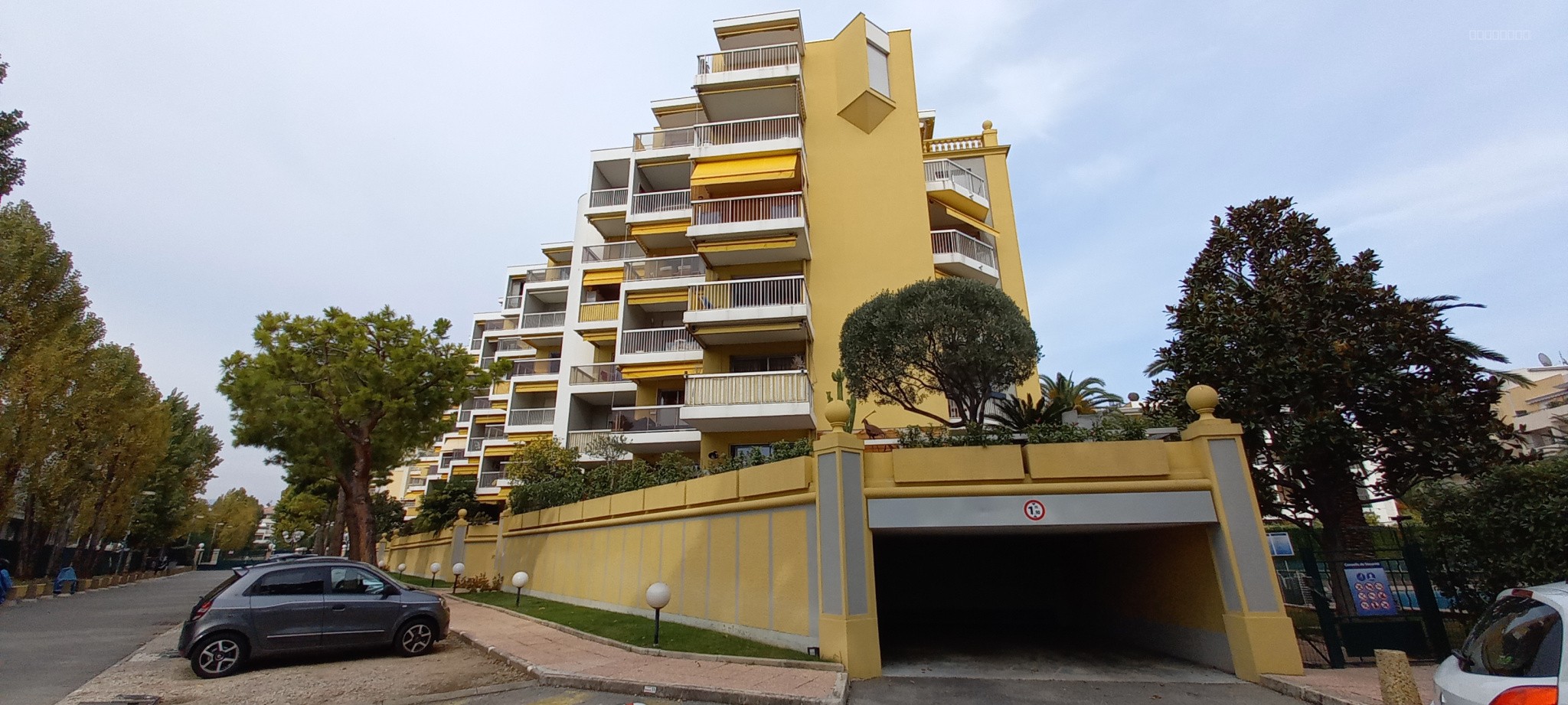 RESIDENCE DU LIDO  - 3 PIECES  - VUE MER. — photo 3