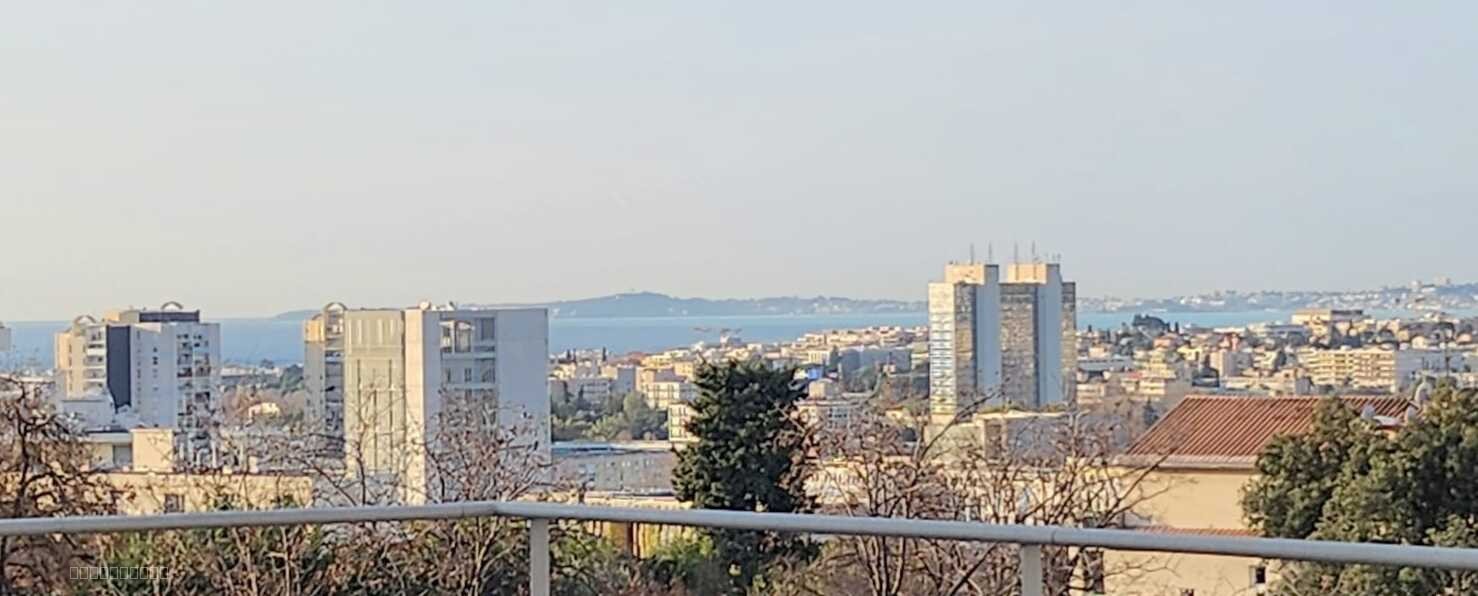VILLA SUR LE TOIT - VUE PANORAMIQUE — photo 2