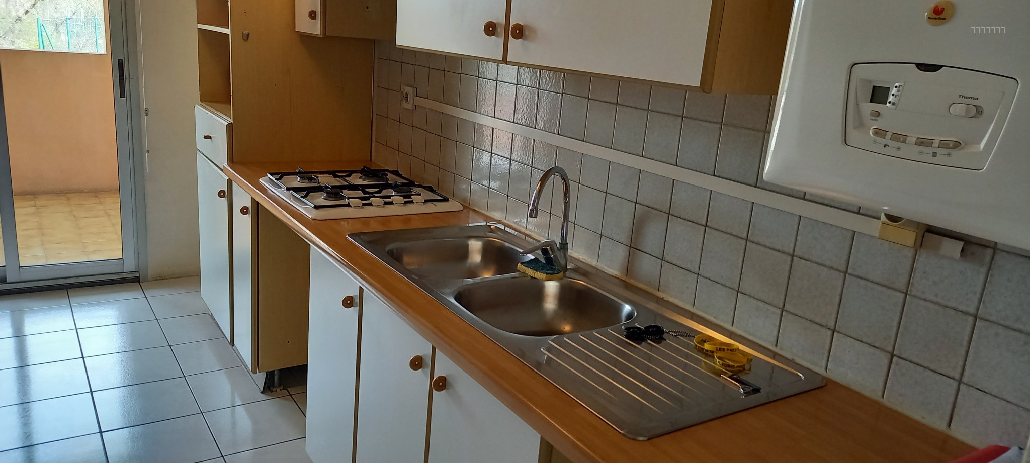 RESIDENCE DES PRES FLEURIS - MANDELIEU CAPITOU - F3 — photo 7