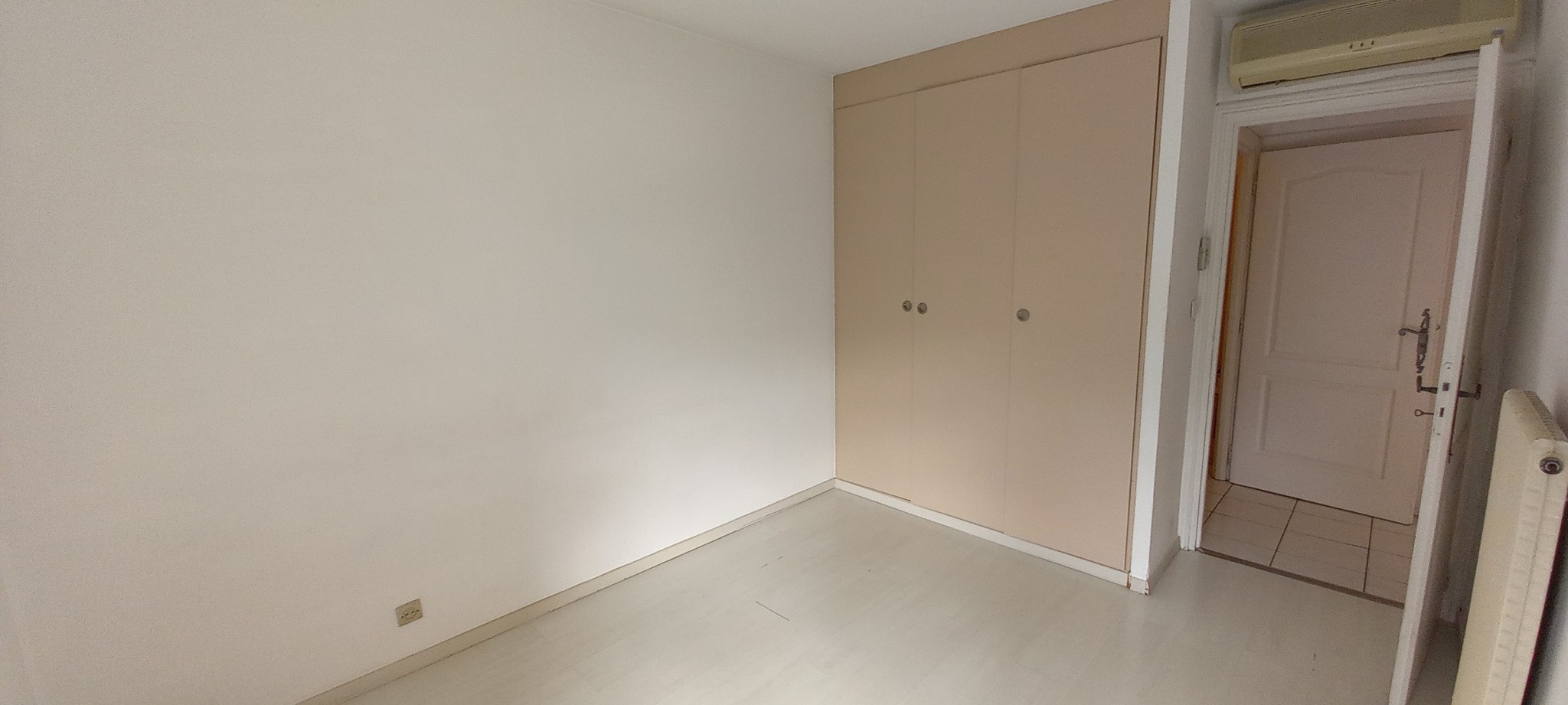 RESIDENCE DES PRES FLEURIS - MANDELIEU CAPITOU - F3 — photo 11