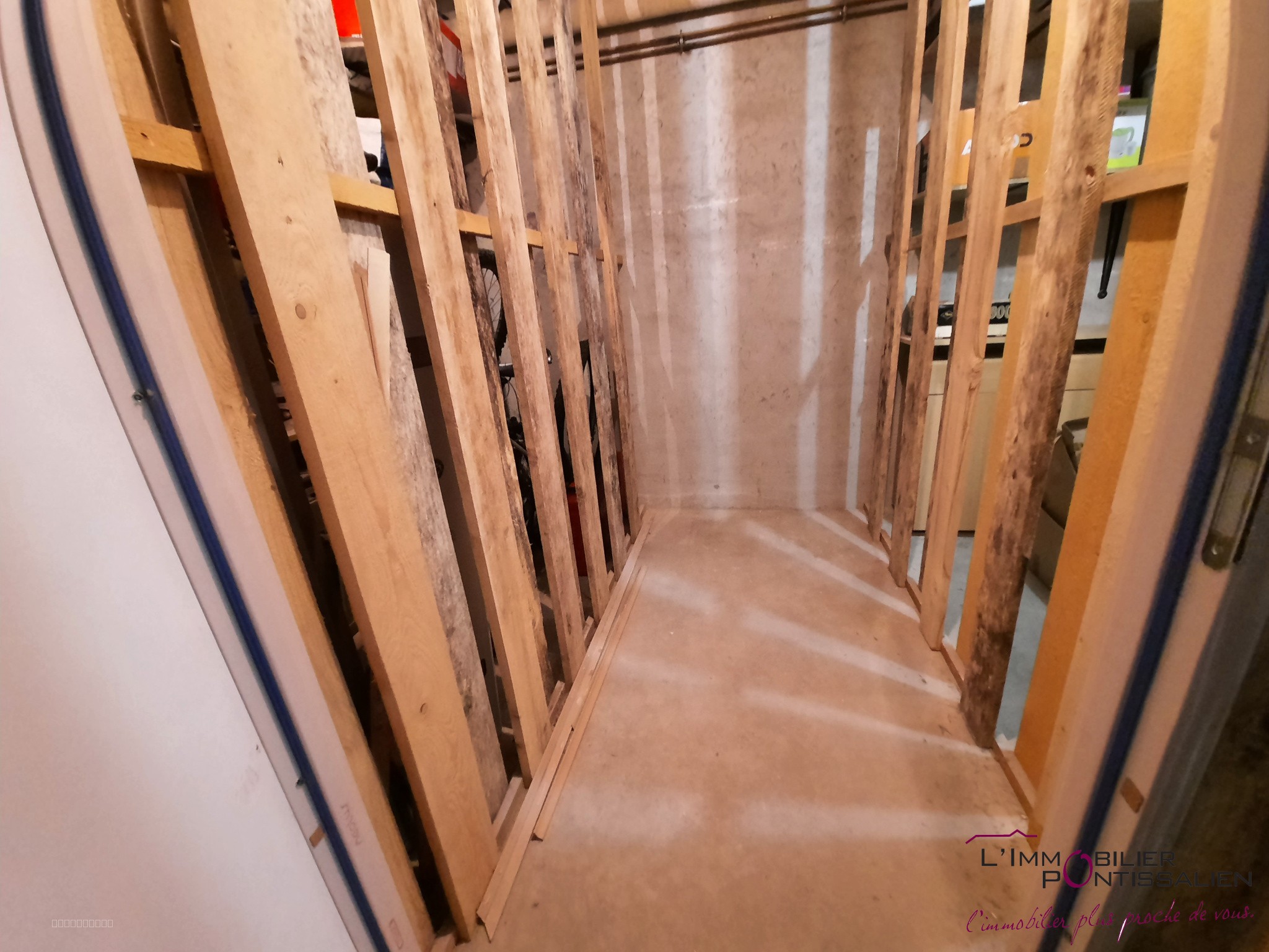 STUDIO MEUBLE - PONTARLIER - PROCHE DE LA GARE - PLACE DE PARKING PRIVEE — photo 10