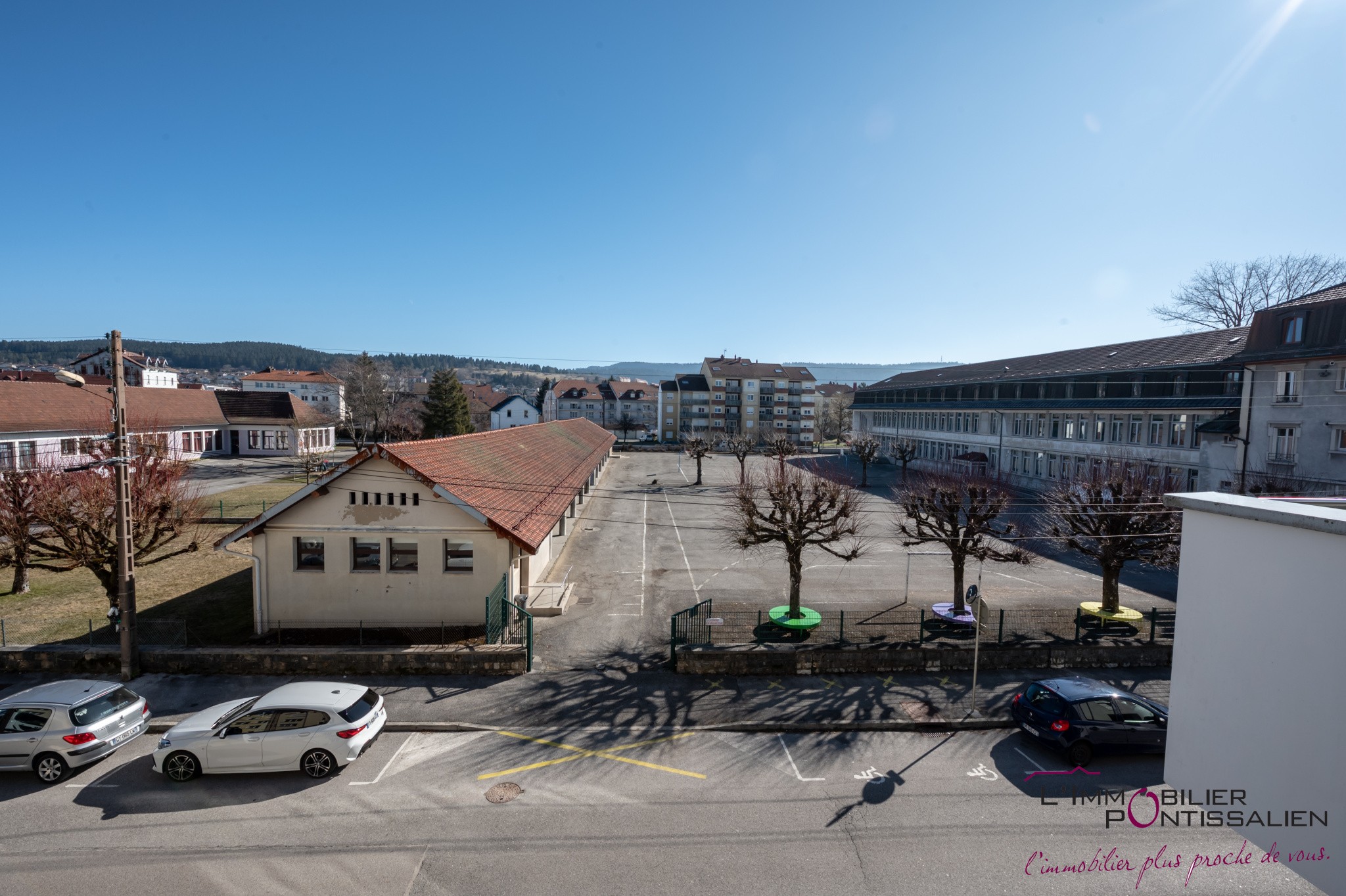 PONTARLIER - PROCHE CENTRE VILLE : APPARTEMENT RECENT DE TYPE 2 AVEC ASCENSEUR, CAVE, GARAGE ET TERRASSE — photo 18