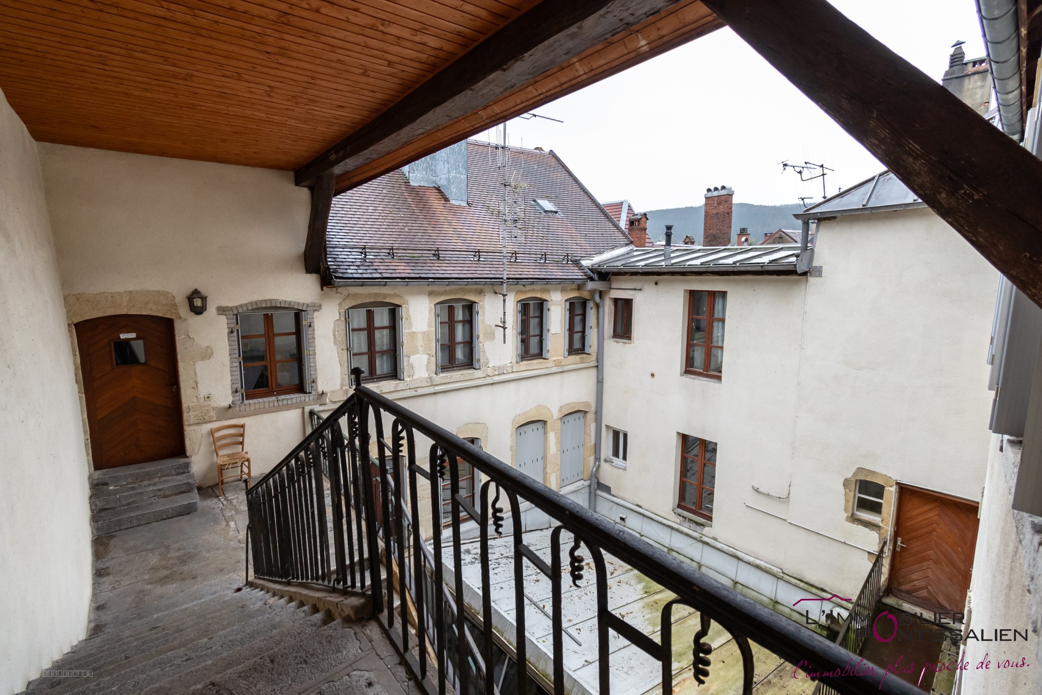 PONTARLIER - CENTRE VILLE - APPARTEMENT T2 - CAVE — photo 16