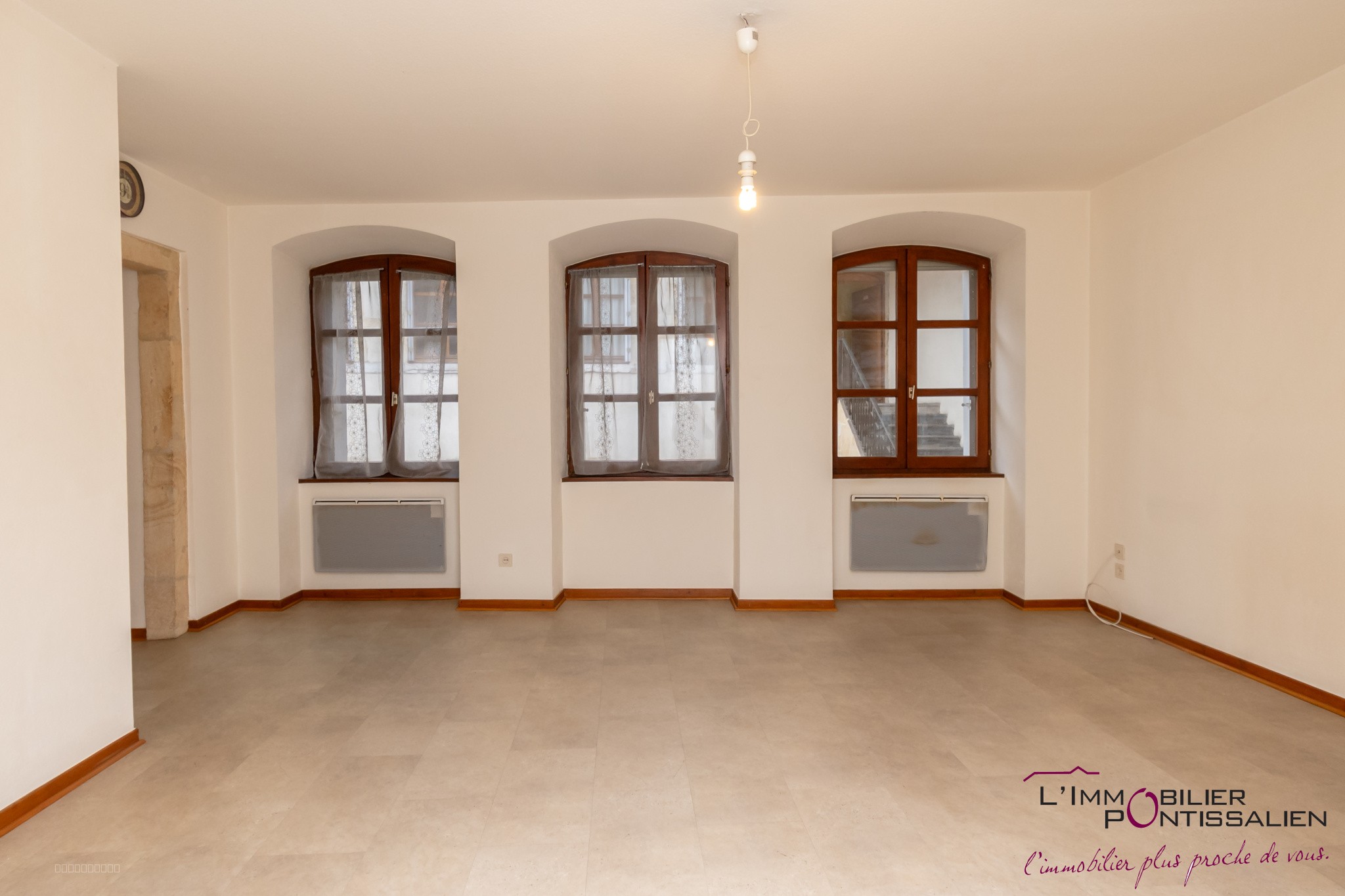 PONTARLIER - CENTRE VILLE - APPARTEMENT T2 - CAVE — photo 2