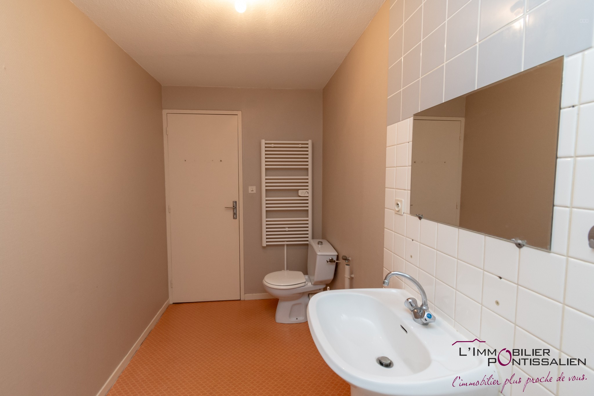 PONTARLIER - CENTRE VILLE - APPARTEMENT T2 - CAVE — photo 13