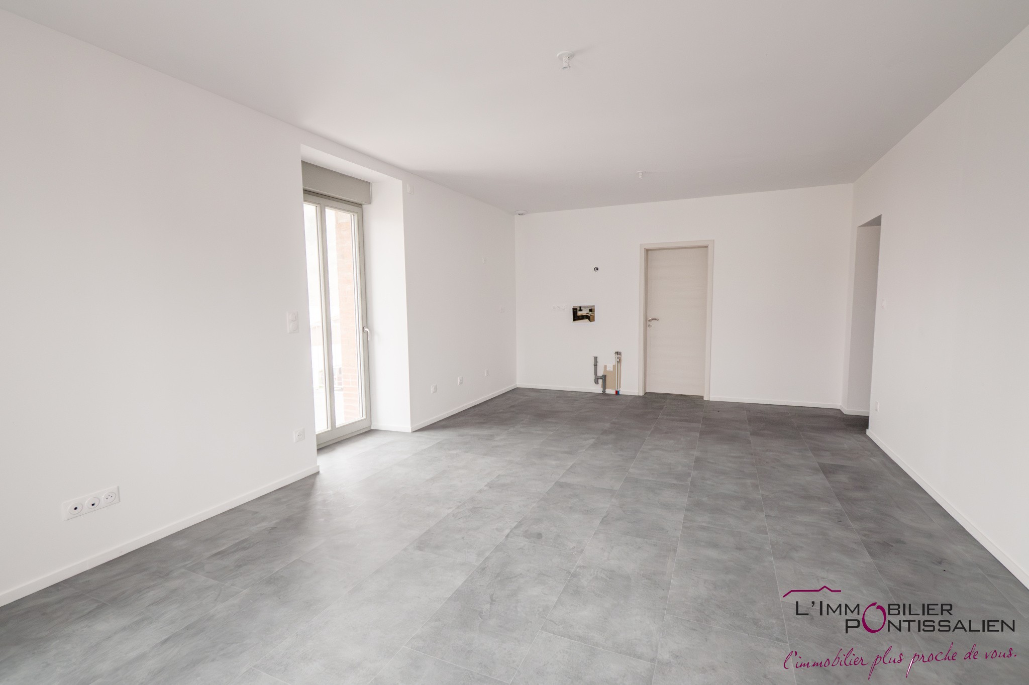 LA CLUSE ET MIJOUX : APPARTEMENT DE TYPE 5 AVEC TERRASSE, CAVE ET PARKING — photo 10