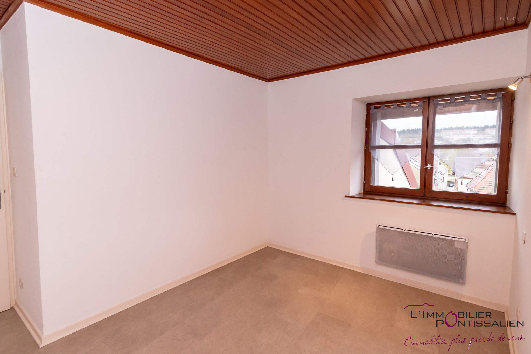 PONTARLIER - CENTRE VILLE - APPARTEMENT T2 - CAVE — photo 9