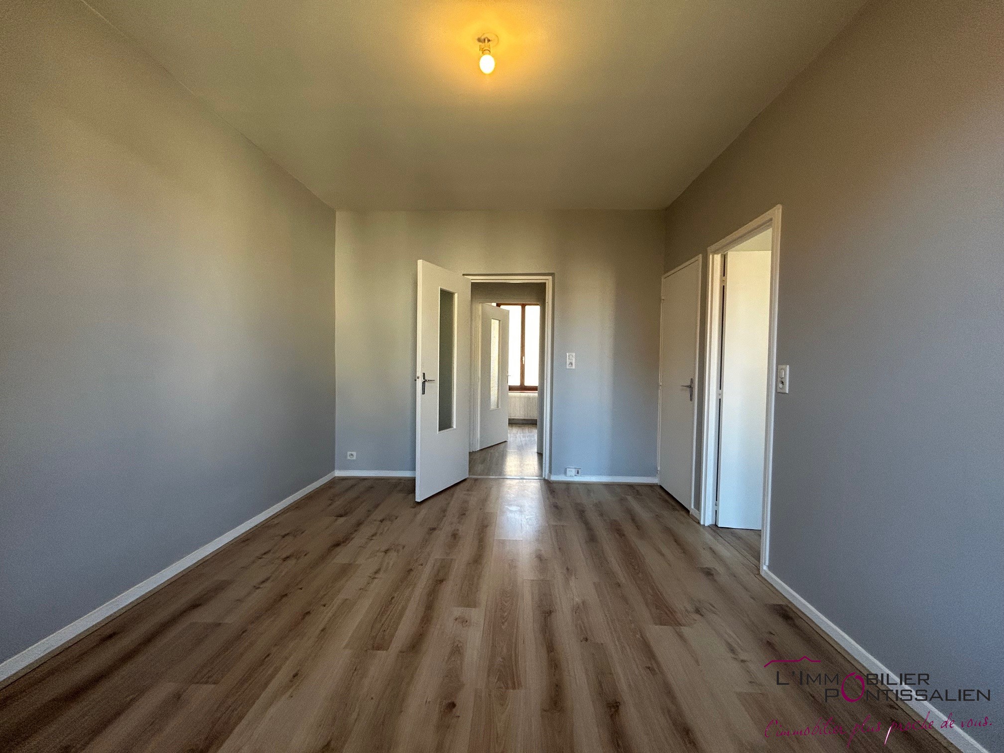 APPARTEMENT - PONTARLIER T2 — photo 2