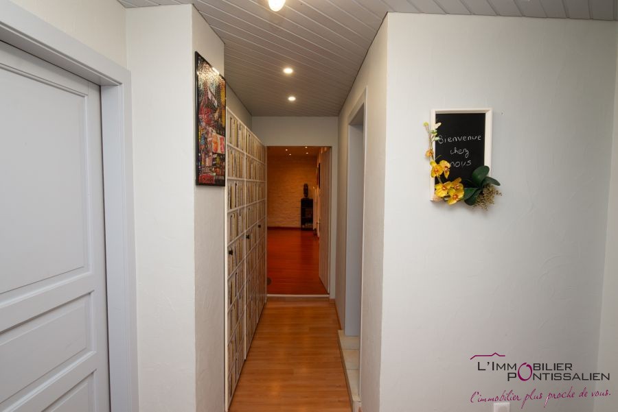PONTARLIER-centre ville- Appartement T3 - 82m2 — photo 9