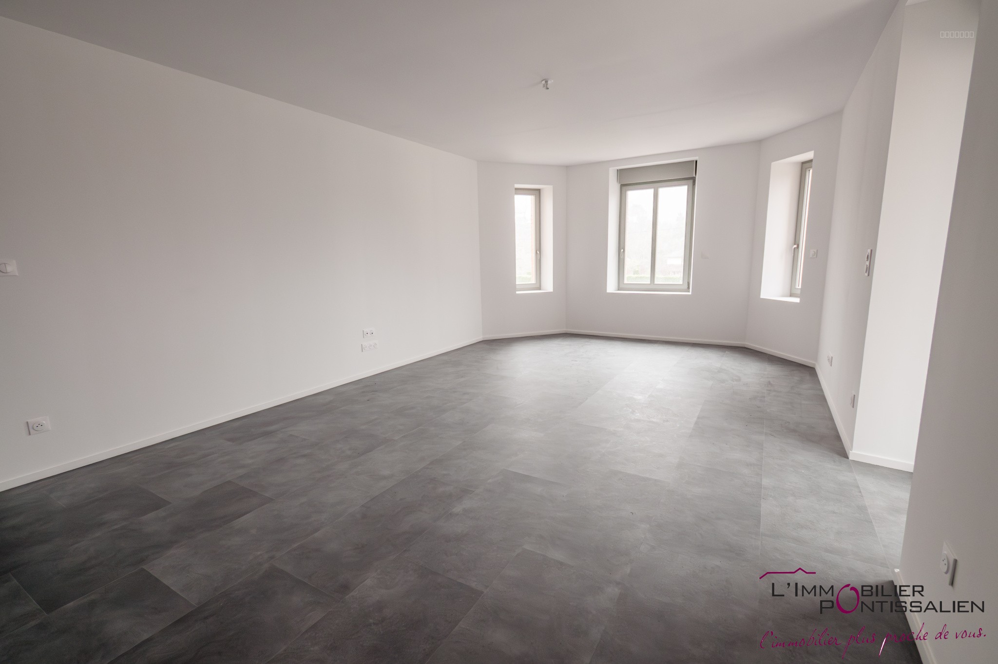 LA CLUSE ET MIJOUX : APPARTEMENT DE TYPE 5 AVEC TERRASSE, CAVE ET PARKING — photo 9