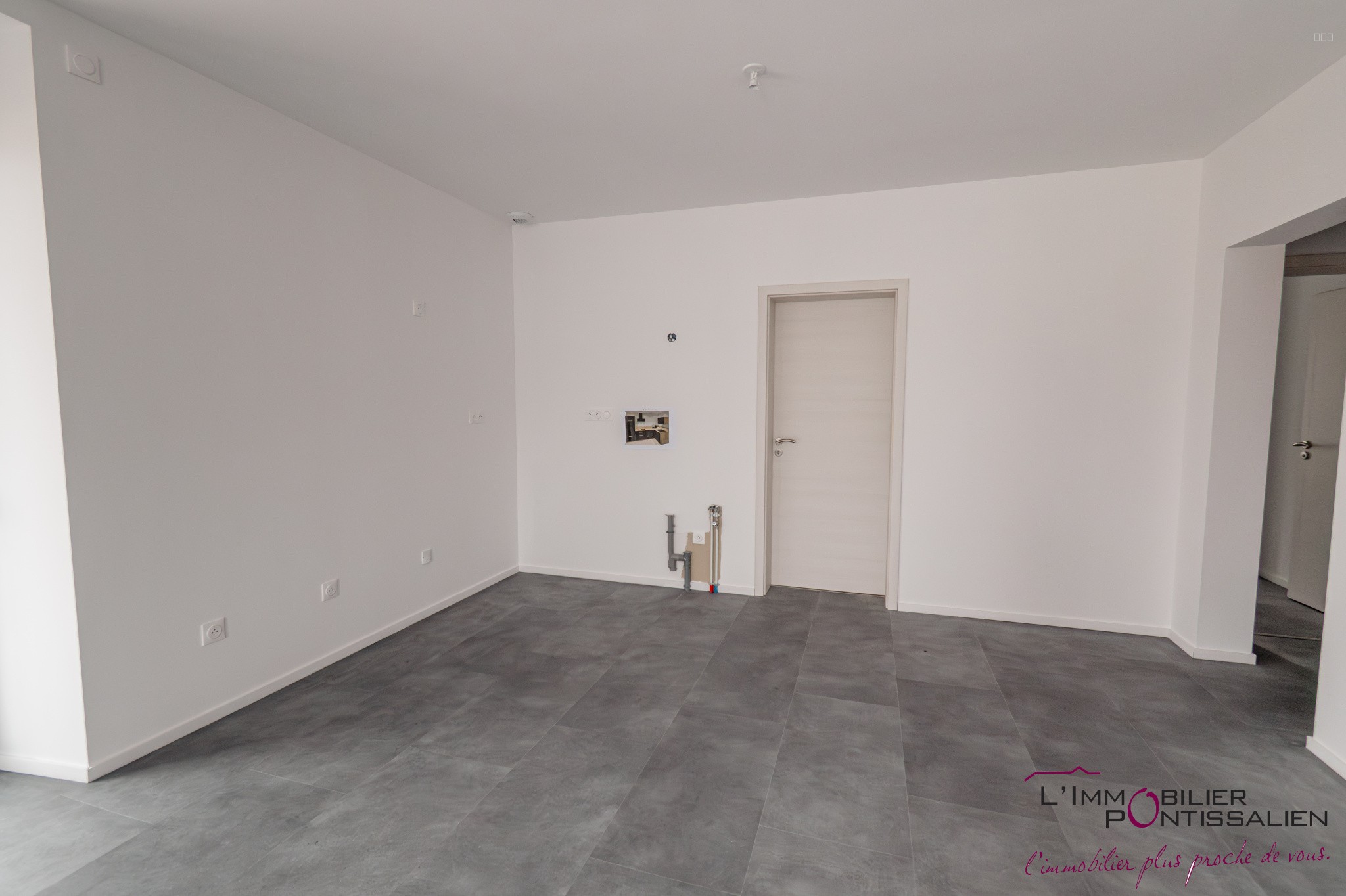 LA CLUSE ET MIJOUX : APPARTEMENT DE TYPE 5 AVEC TERRASSE, CAVE ET PARKING — photo 7