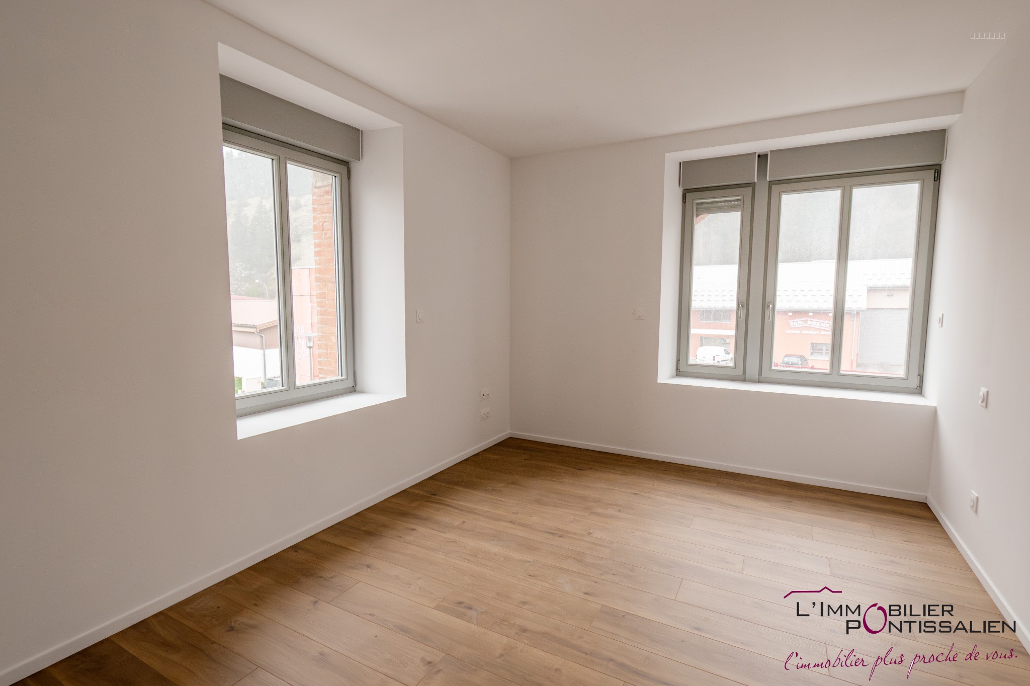 LA CLUSE ET MIJOUX : APPARTEMENT DE TYPE 5 AVEC TERRASSE, CAVE ET PARKING — photo 3