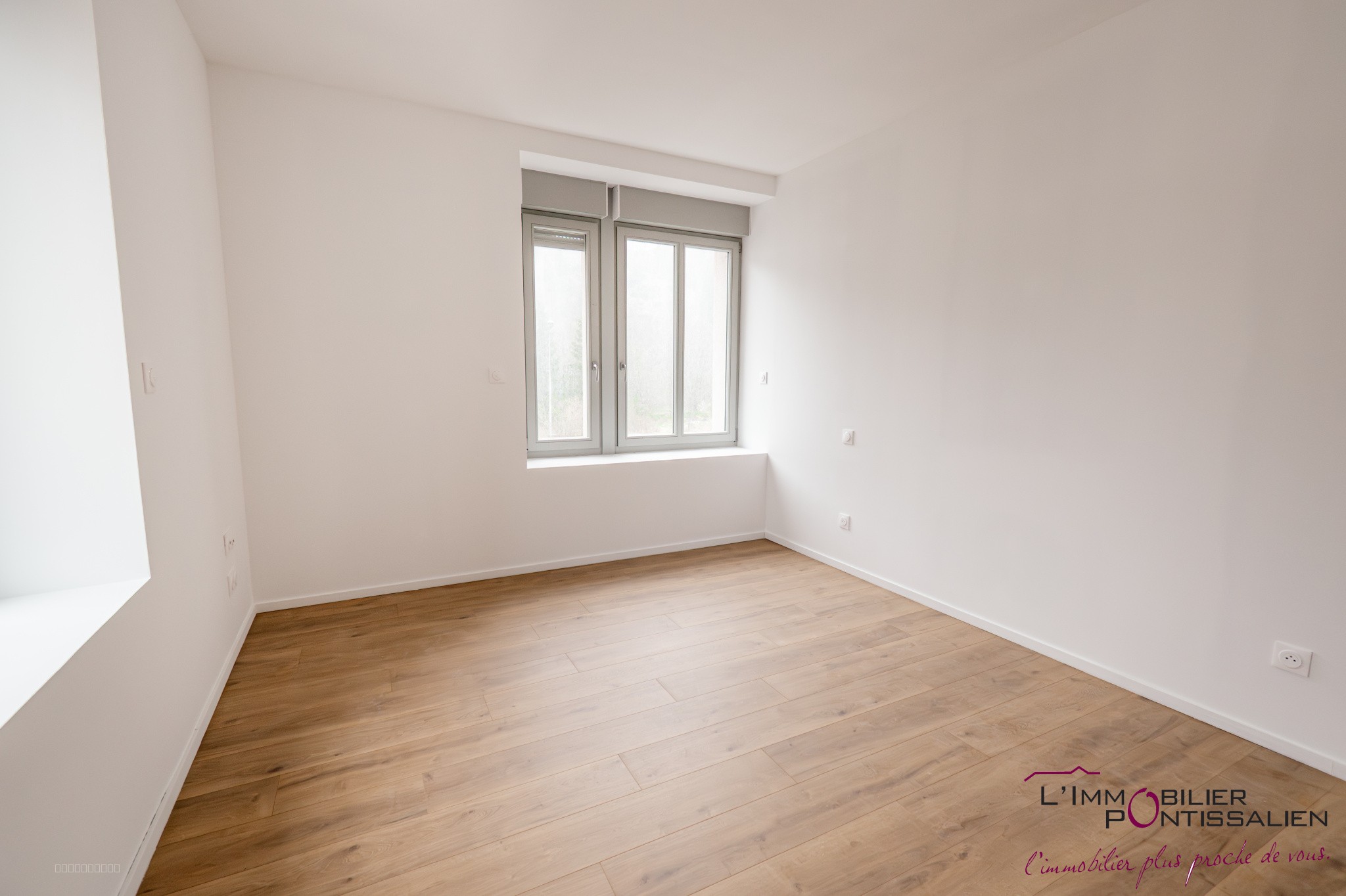 LA CLUSE ET MIJOUX : APPARTEMENT DE TYPE 5 AVEC TERRASSE, CAVE ET PARKING — photo 12