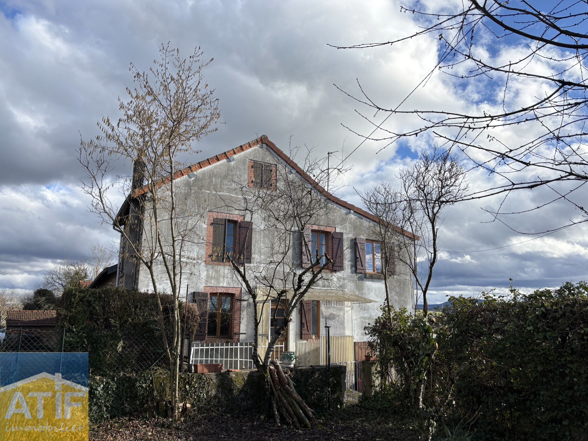 MAISON AVEC GRANGE, CALME, TRAVAUX, POTENTIEL — photo 2