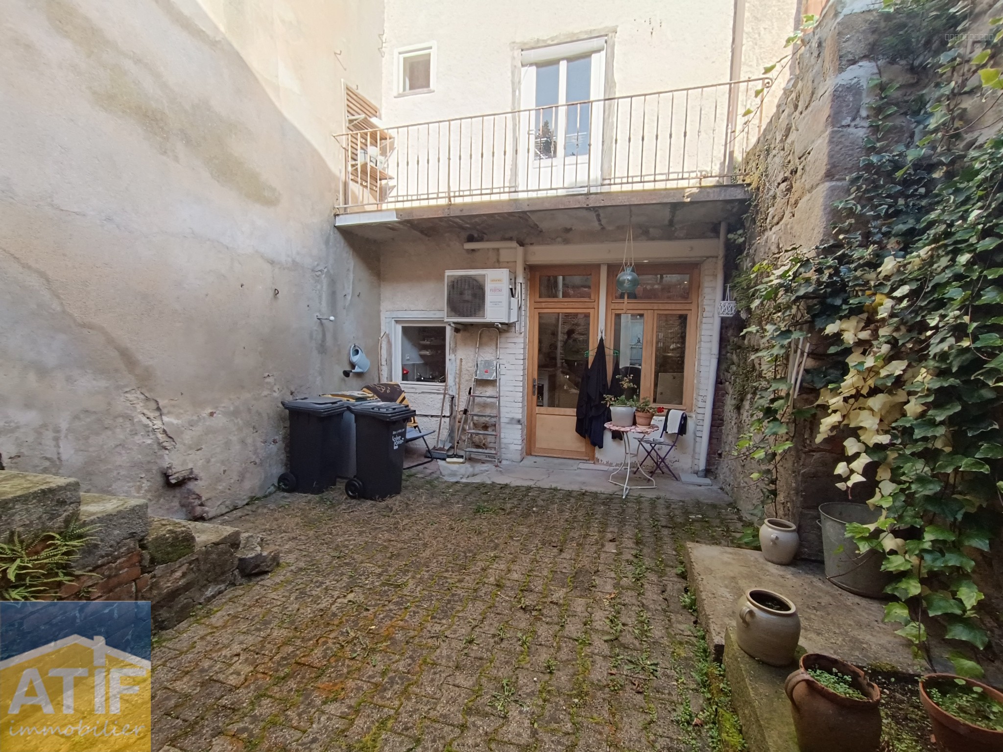 Maison de ville avec cour — photo 3