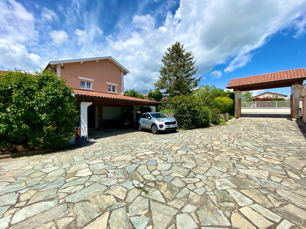T2 TERRASSE + GARAGE + PARKING PRIVATIF DANS RESIDENCE DE STANDING A VOURLES — photo 4