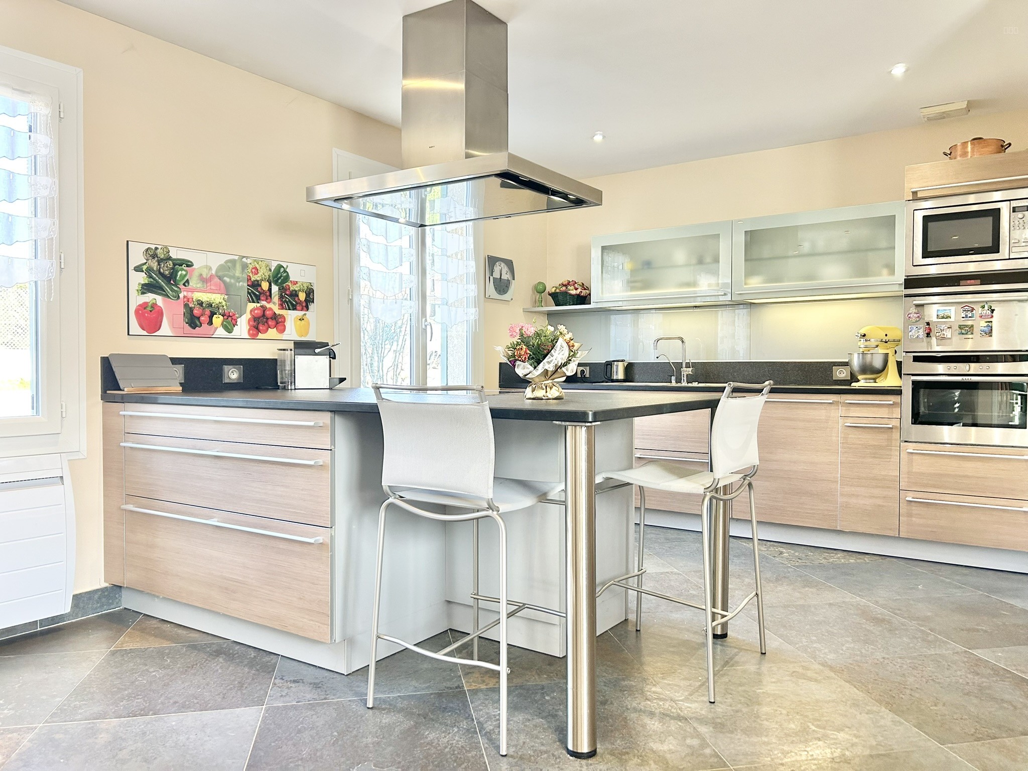 MAISON DE PLAIN PIED 160 m2 DANS VILLAGE RESIDENTIEL PROCHE DE LYON — photo 13