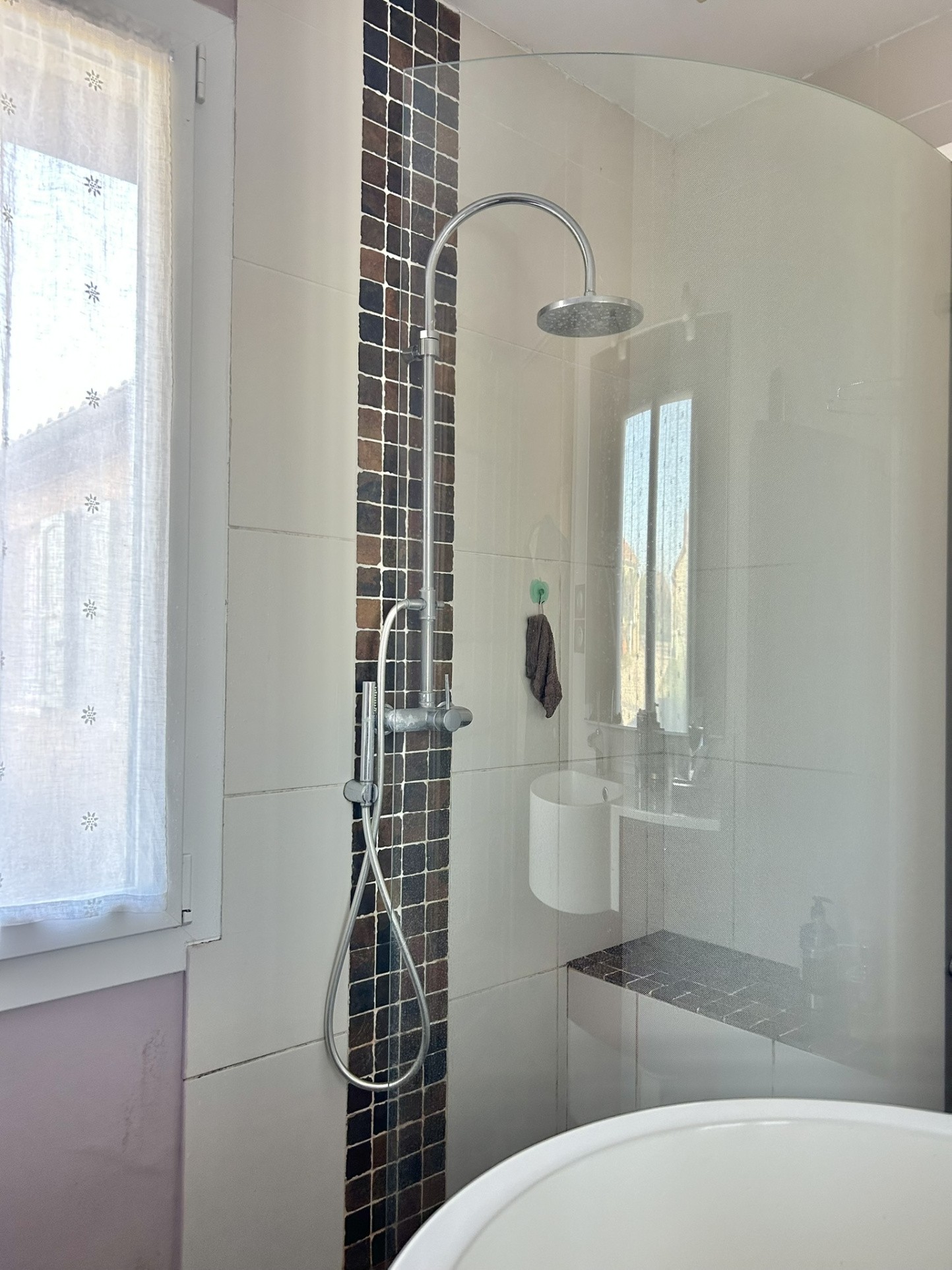 MAISON DE PLAIN PIED 160 m2 DANS VILLAGE RESIDENTIEL PROCHE DE LYON — photo 20