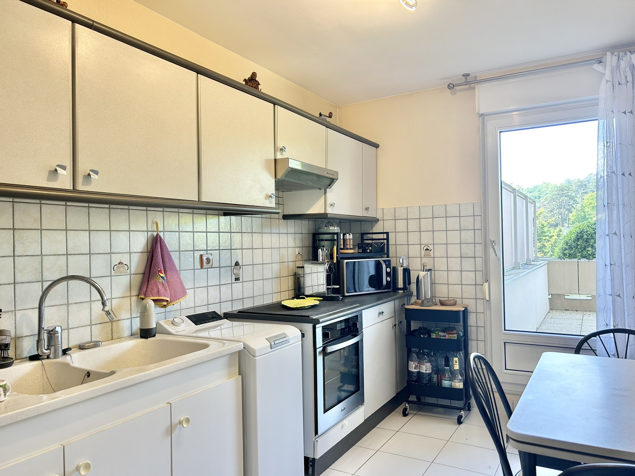 APPARTEMENT AVEC VUE - TERRASSE 45 m2 - PROCHE COMMERCES — photo 8