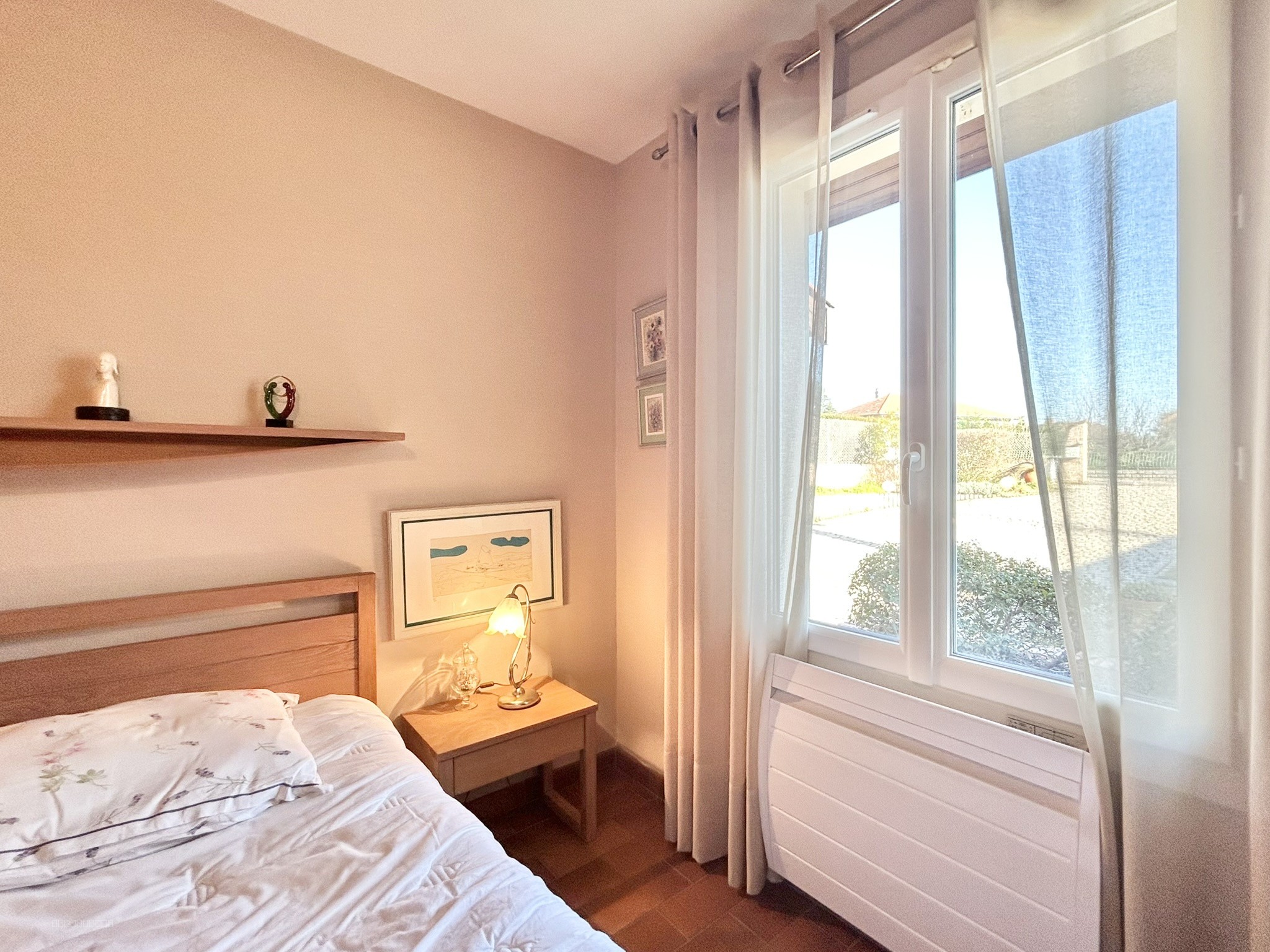 MAISON DE PLAIN PIED 160 m2 DANS VILLAGE RESIDENTIEL PROCHE DE LYON — photo 16
