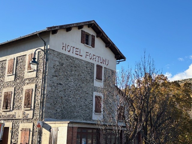 Ancien Hôtel Relais tout en pierres de taille   Authenticité et charme assuré   Montagne Cerdagne Catalanes — photo 2