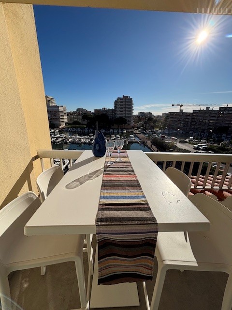 Coup de cœur : appartement traversant sur les marinas au port de Canet — photo 5