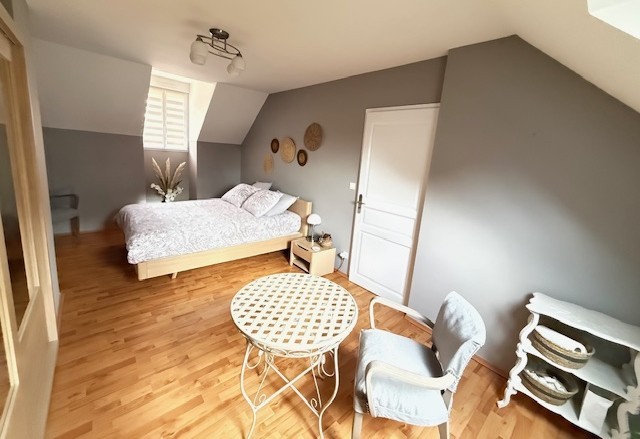 PRESLES, Maison Familiale avec Duplex -186 m2- 7 pièces- 5 chambres-  799  000€ — photo 11
